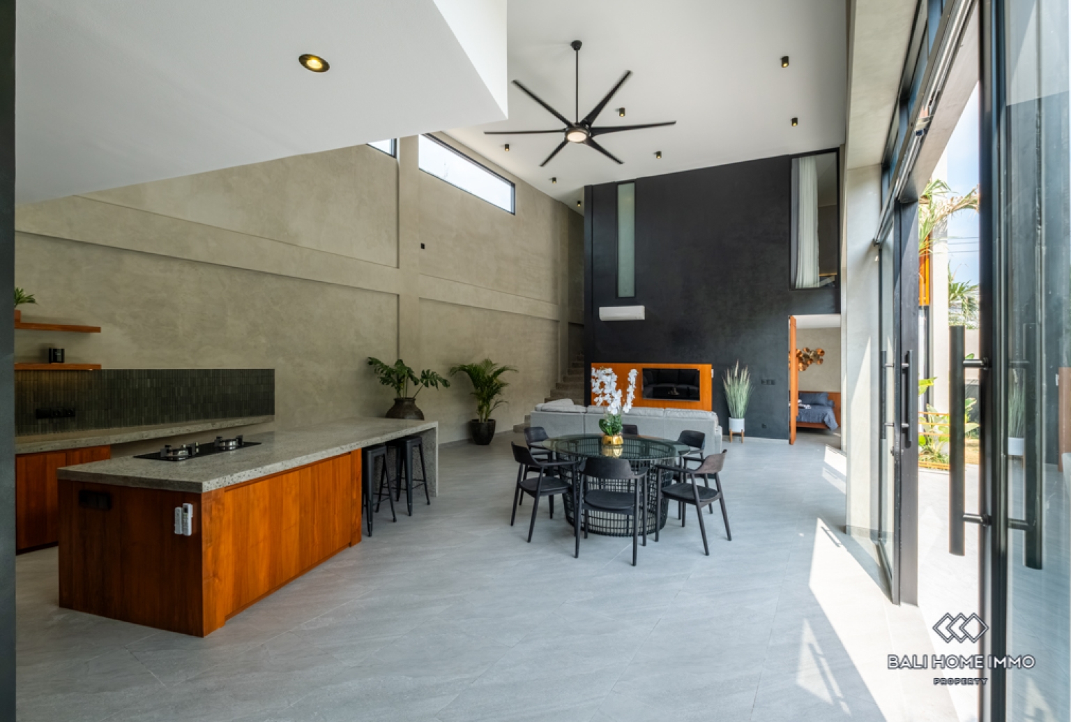 Brand New Modern 3 Bedroom Villa for Sale in Bali Seminyak Residential Side view 7