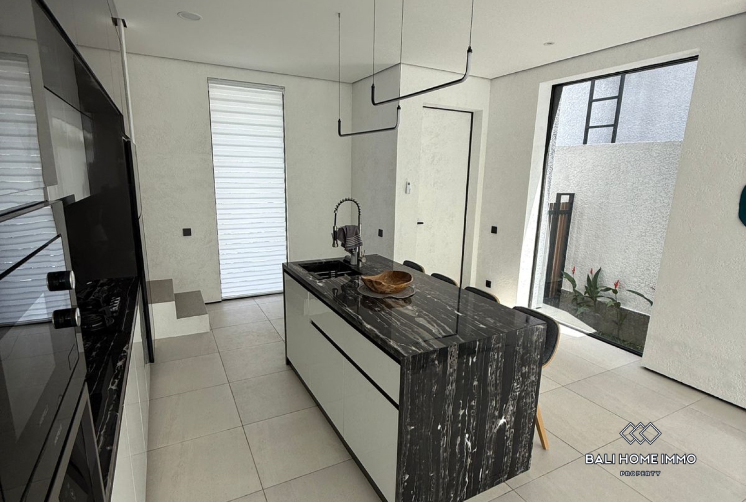 Brand new Modern 3 Bedroom Villa for Sale Leasehold in Bali Seminyak view 5