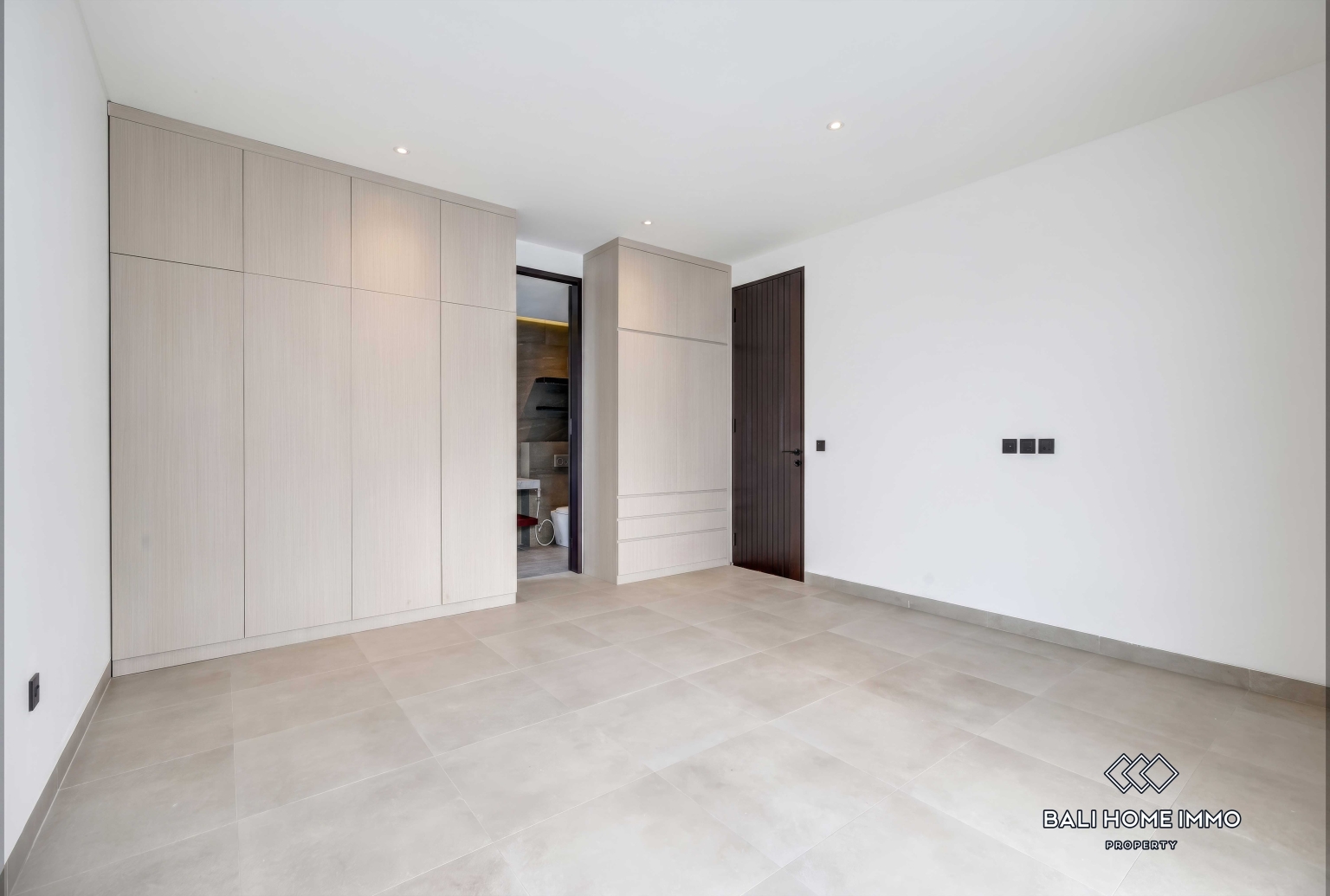 Vila Modern 3 Kamar Baru di Padonan Dijual view 9