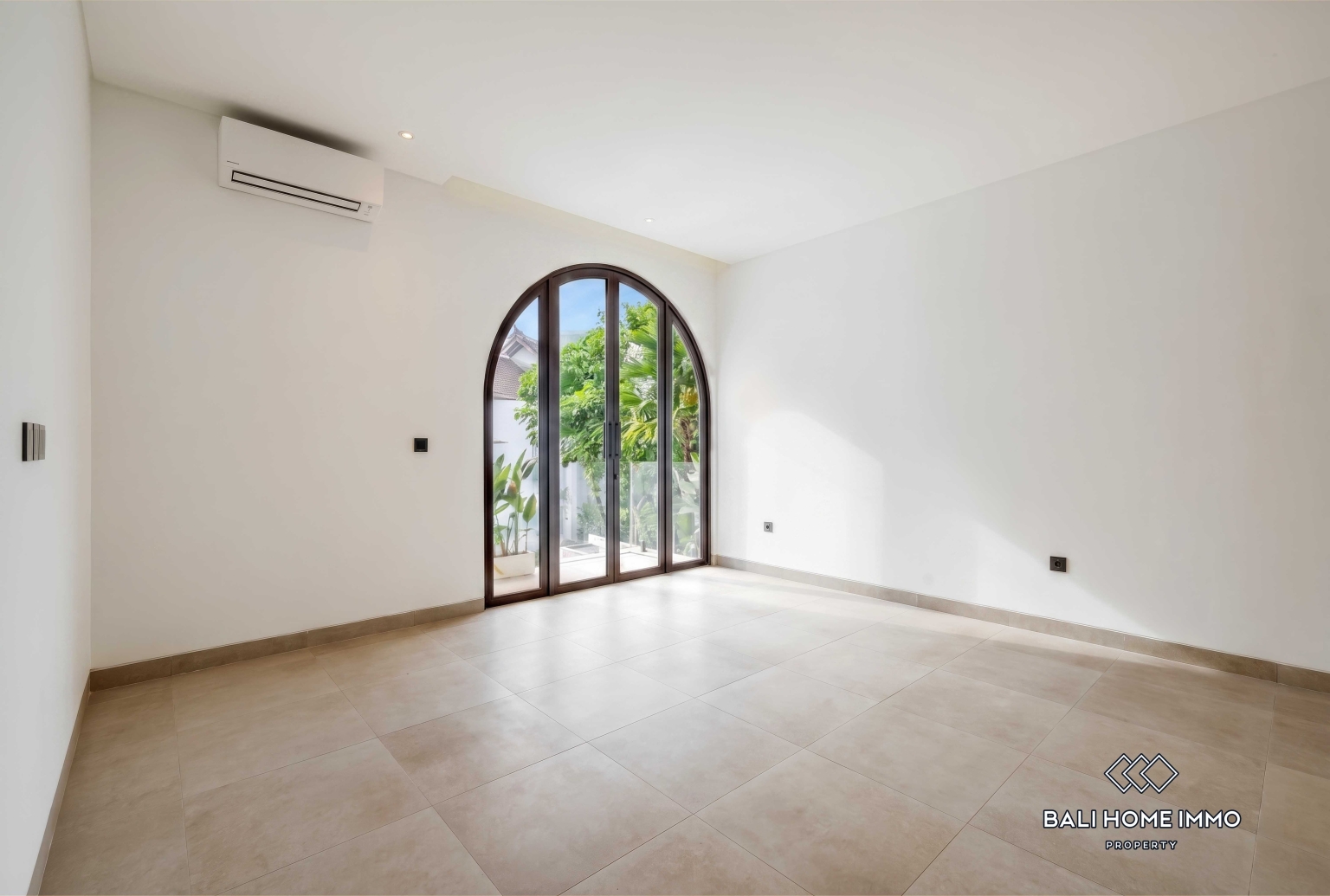 Vila Modern 3 Kamar Baru di Padonan Dijual view 8