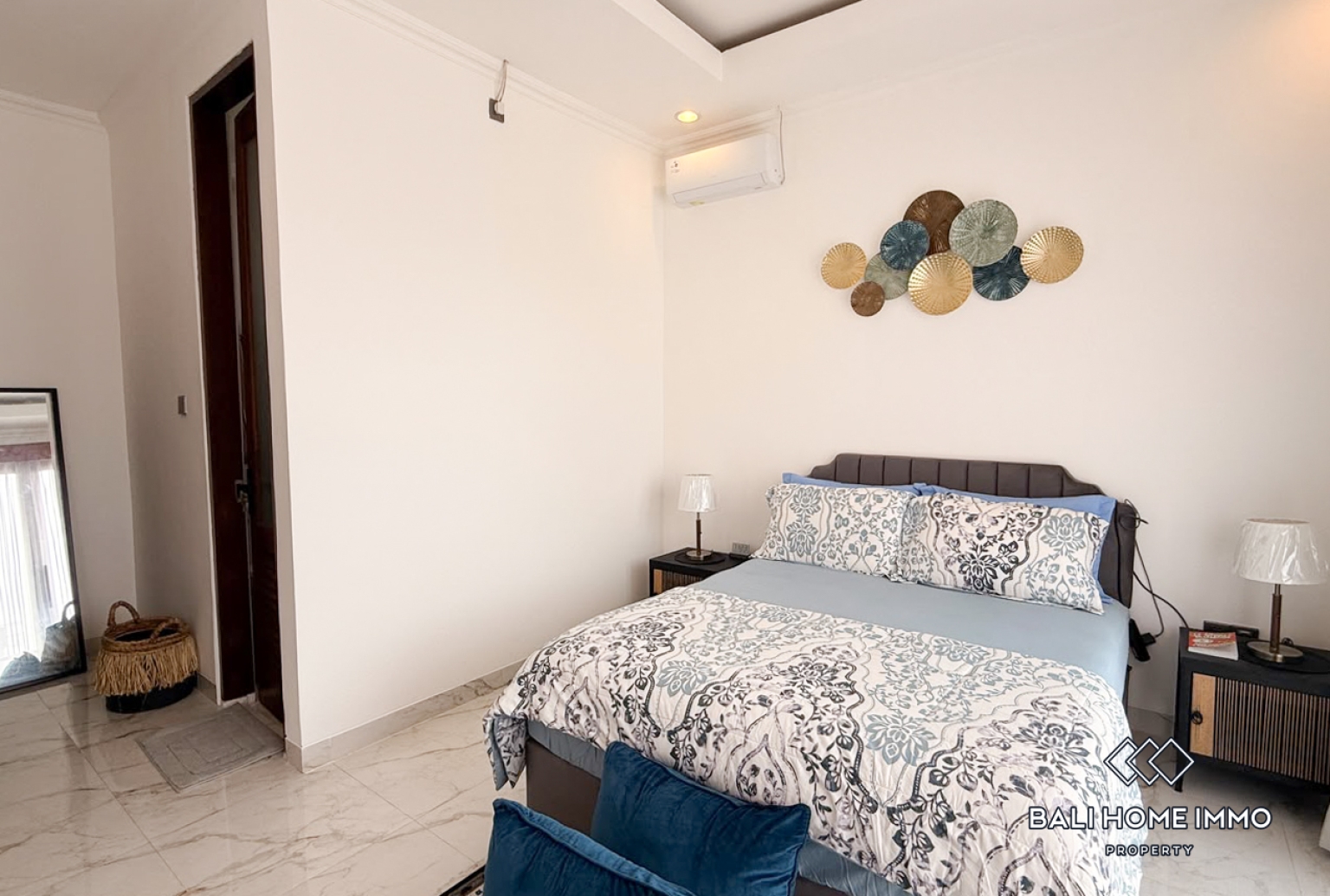 Brand New Modern 4 Bedroom Family House Villa for Sale in Kerobokan view 8