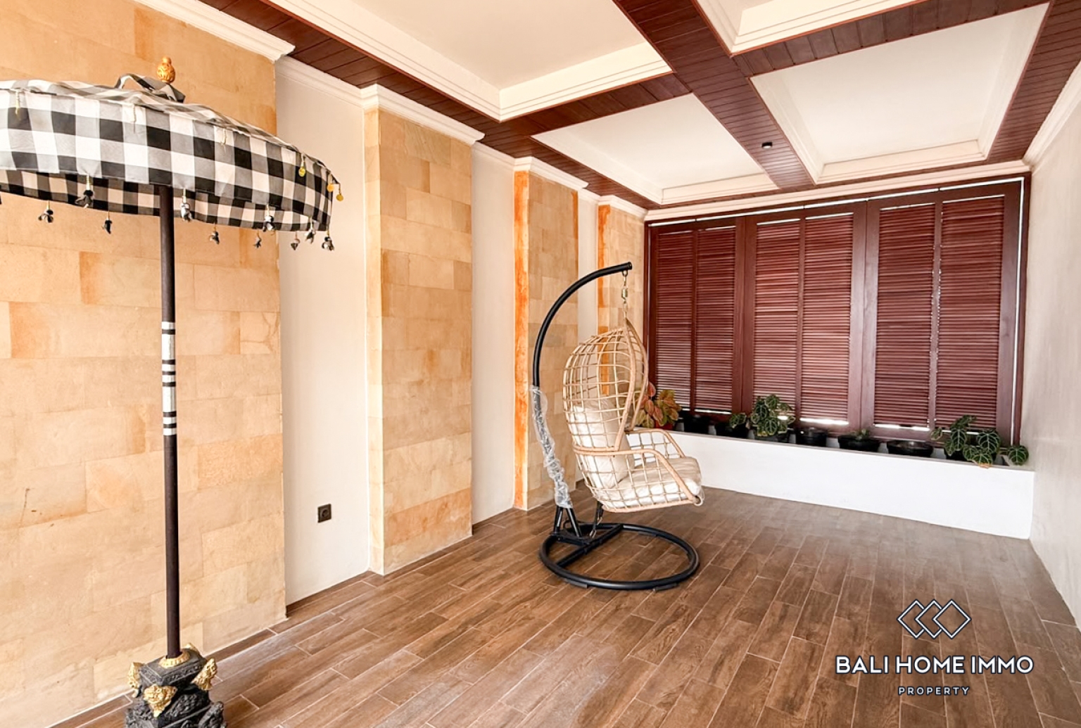 Brand New Modern 4 Bedroom Family House Villa for Sale in Kerobokan view 13