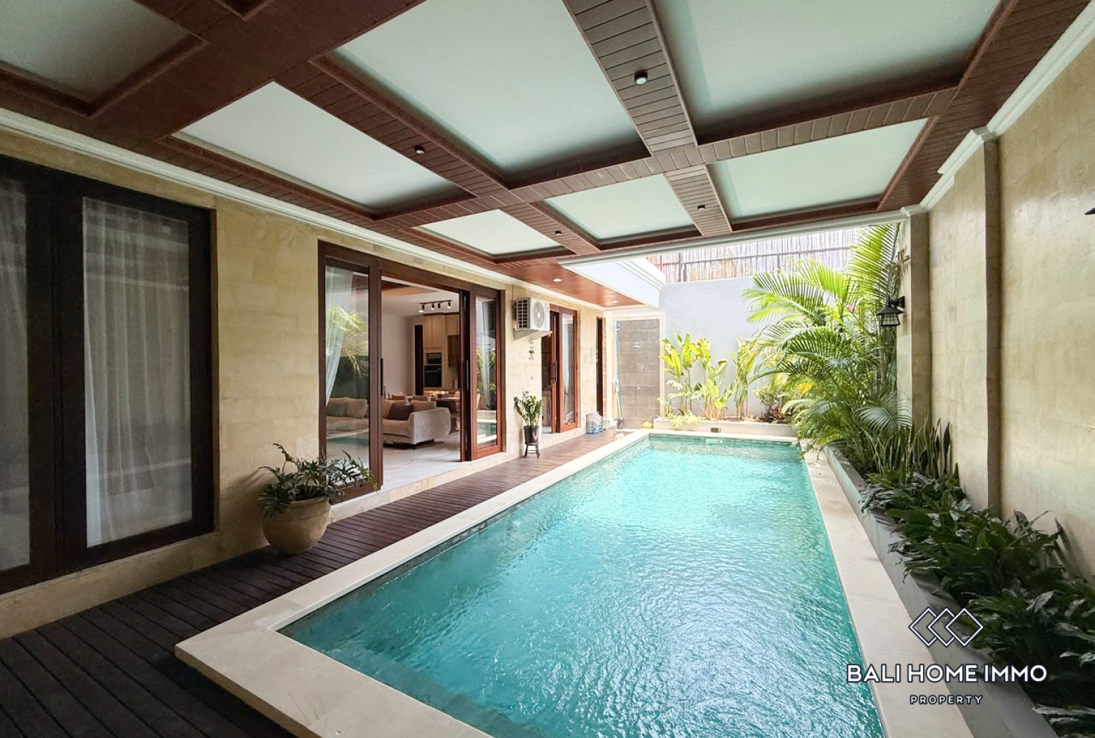 Brand New Modern 4 Bedroom Family House Villa for Sale in Kerobokan view 15