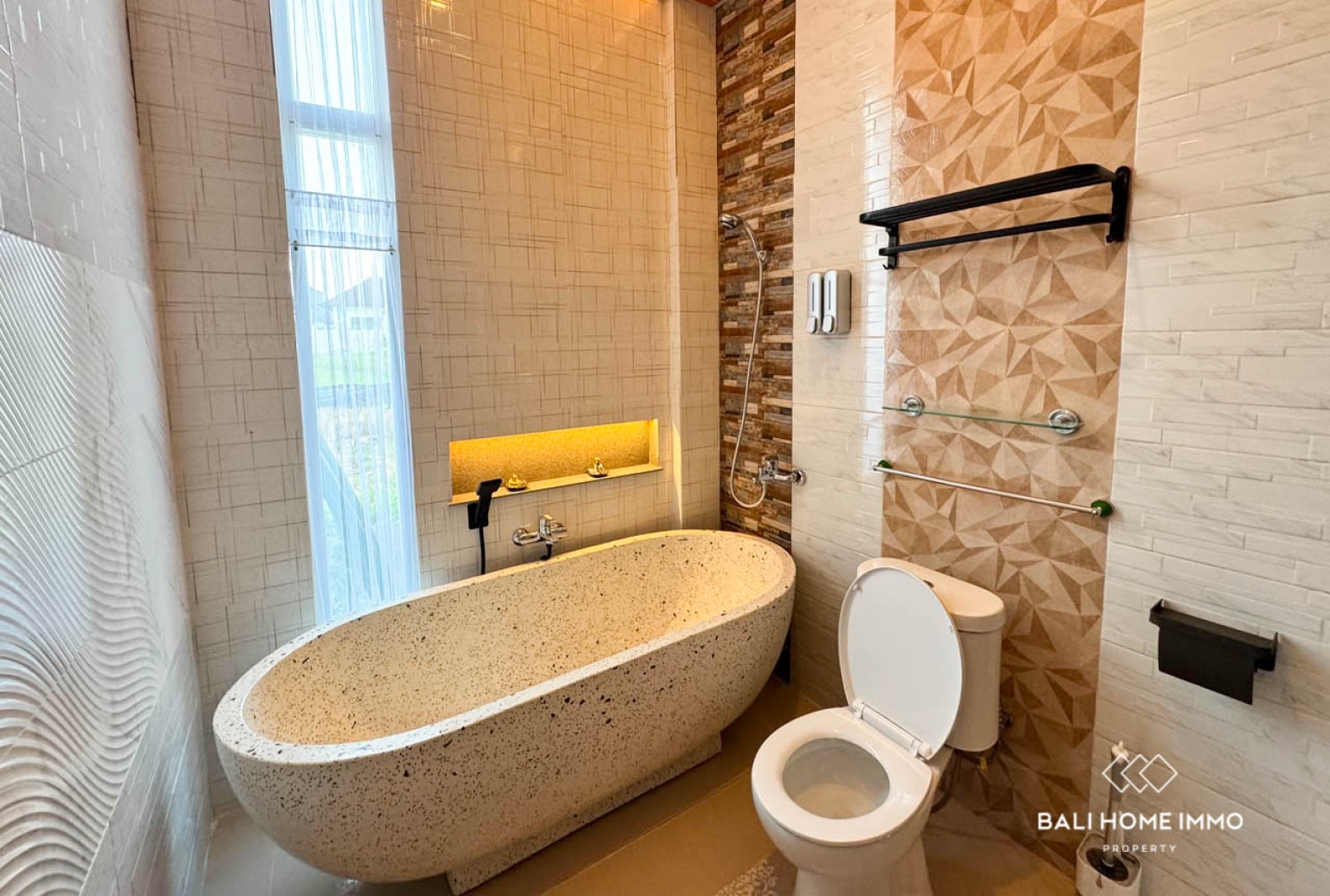 Brand New Open Living 3 Bedroom Villa For Rent In Tumbak Bayuh view 13