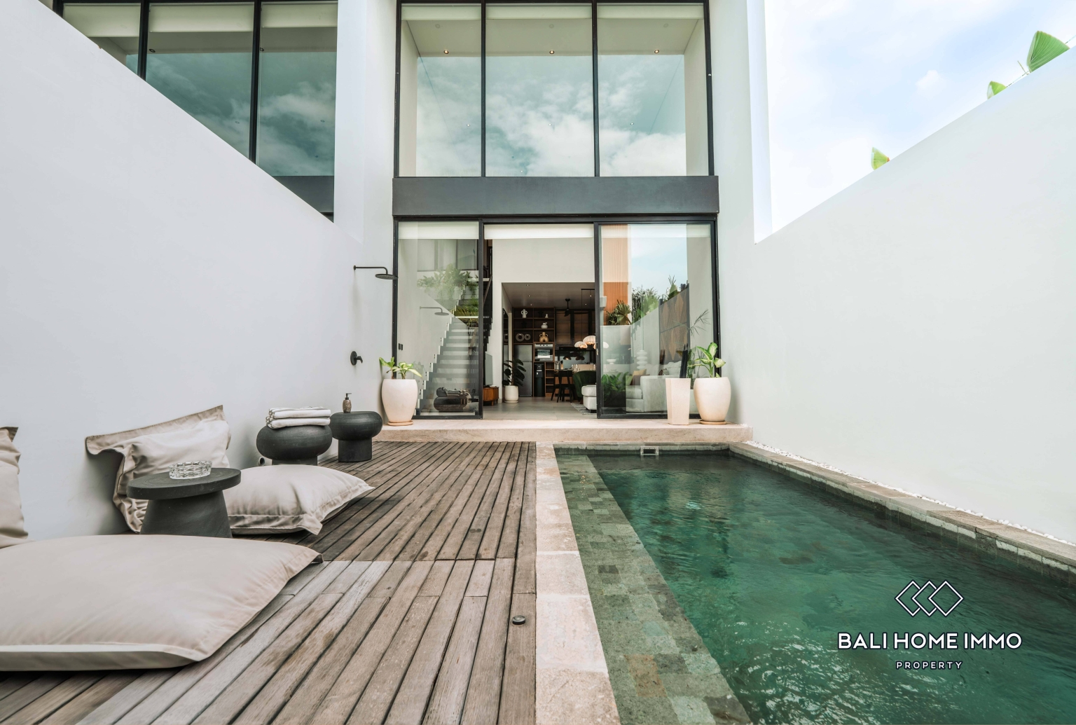 Villa neuve haut de gamme de 3 chambres à vendre près de la plage de Bingin view 2