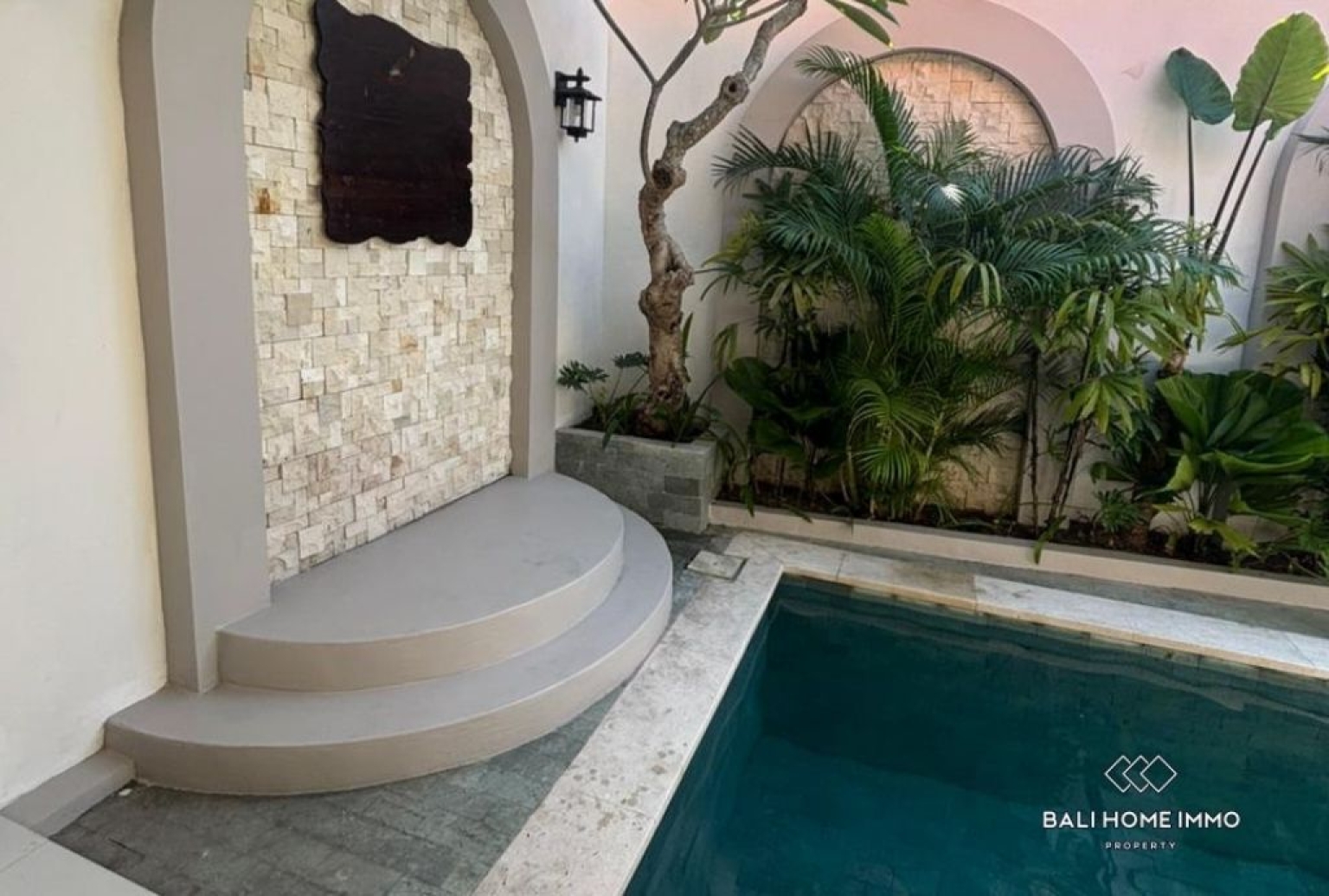Brand New Semi-Furnished 2 Bedroom Mediterranean Villa For Rent Yearly in Kerobokan view 16