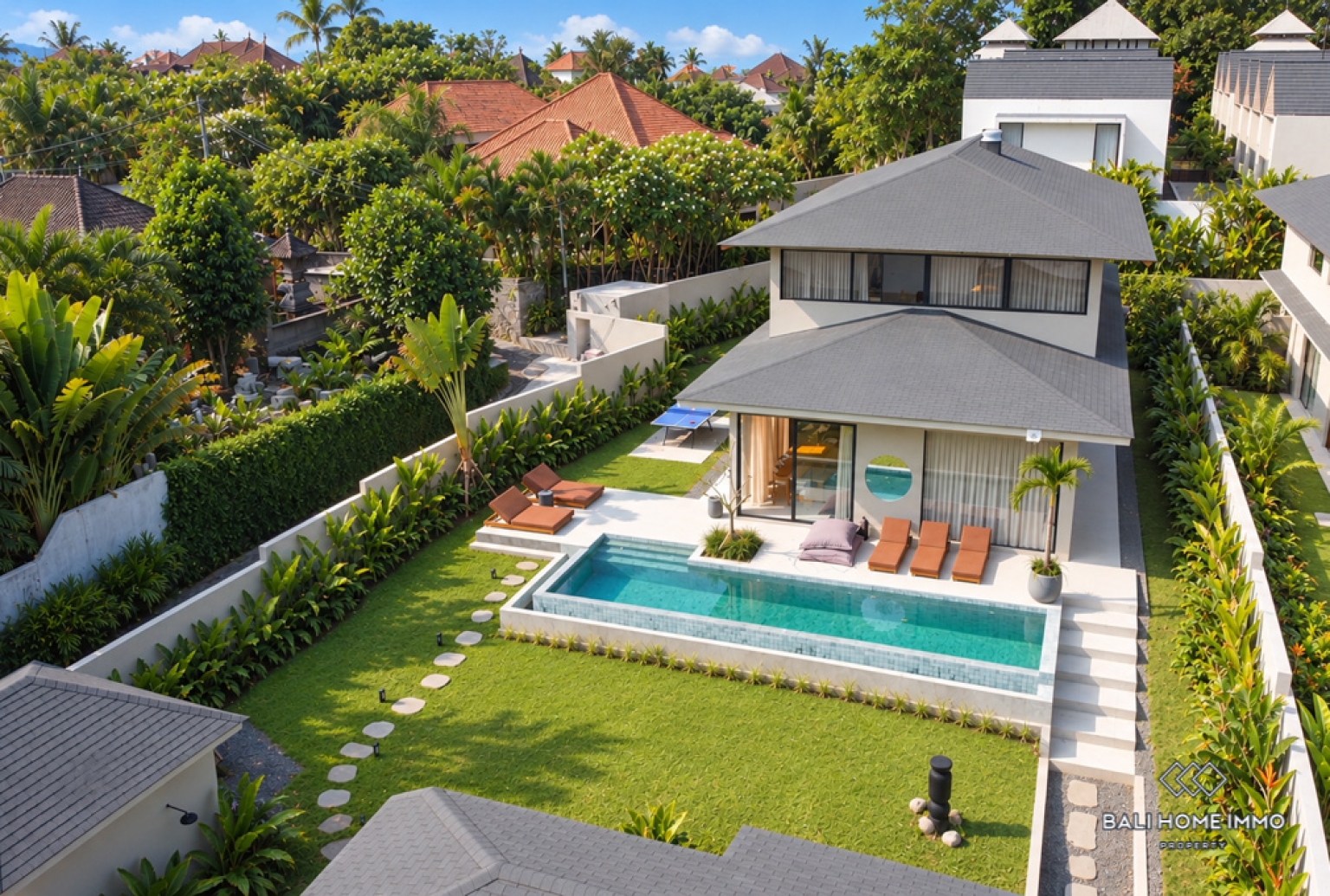 Brand New Stunning 5 Bedroom Villa for Sale Leasehold in Bali Pererenan North Side view 27
