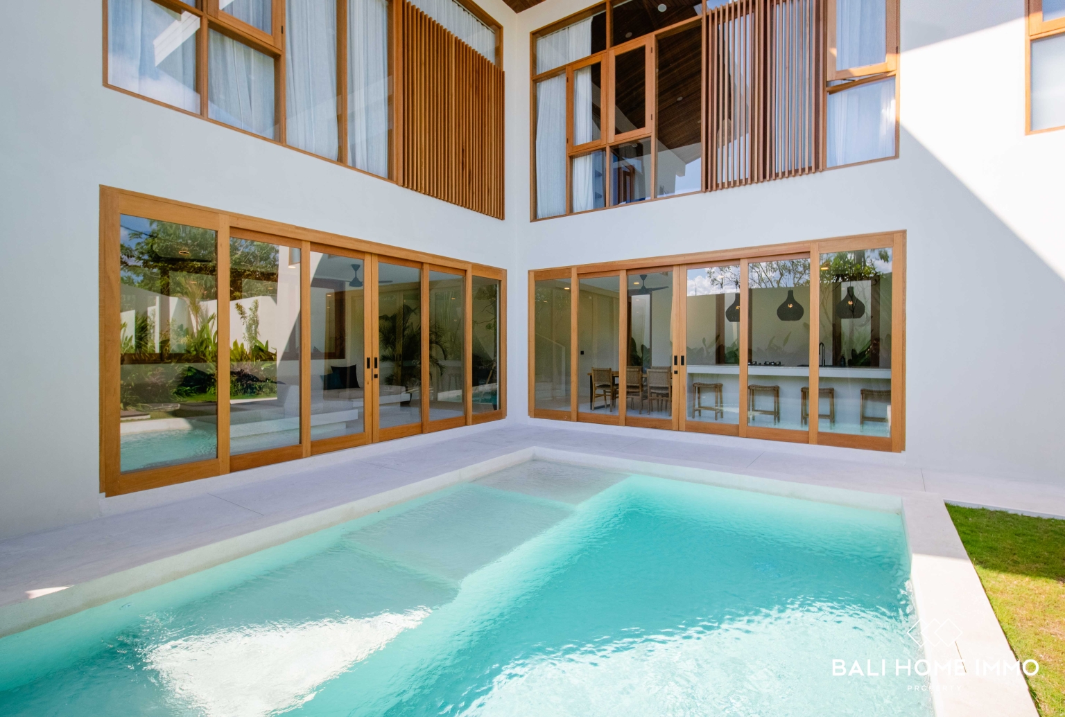 Villa tropicale neuve de 2 chambres à vendre et à louer près de la plage de Balangan view 3