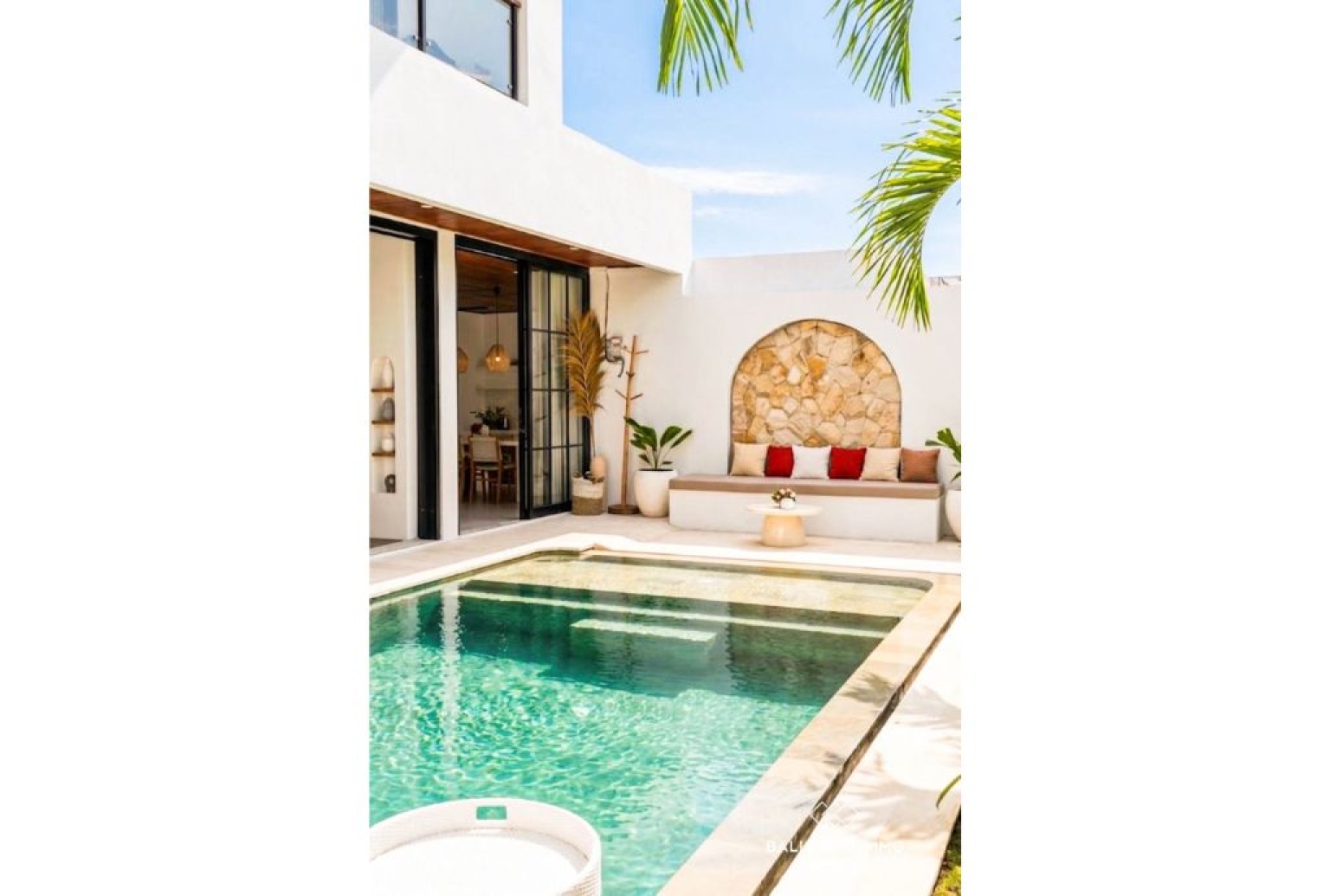 Brand New Tropical 3 Bedroom Villa For Rent in Pererenan view 11