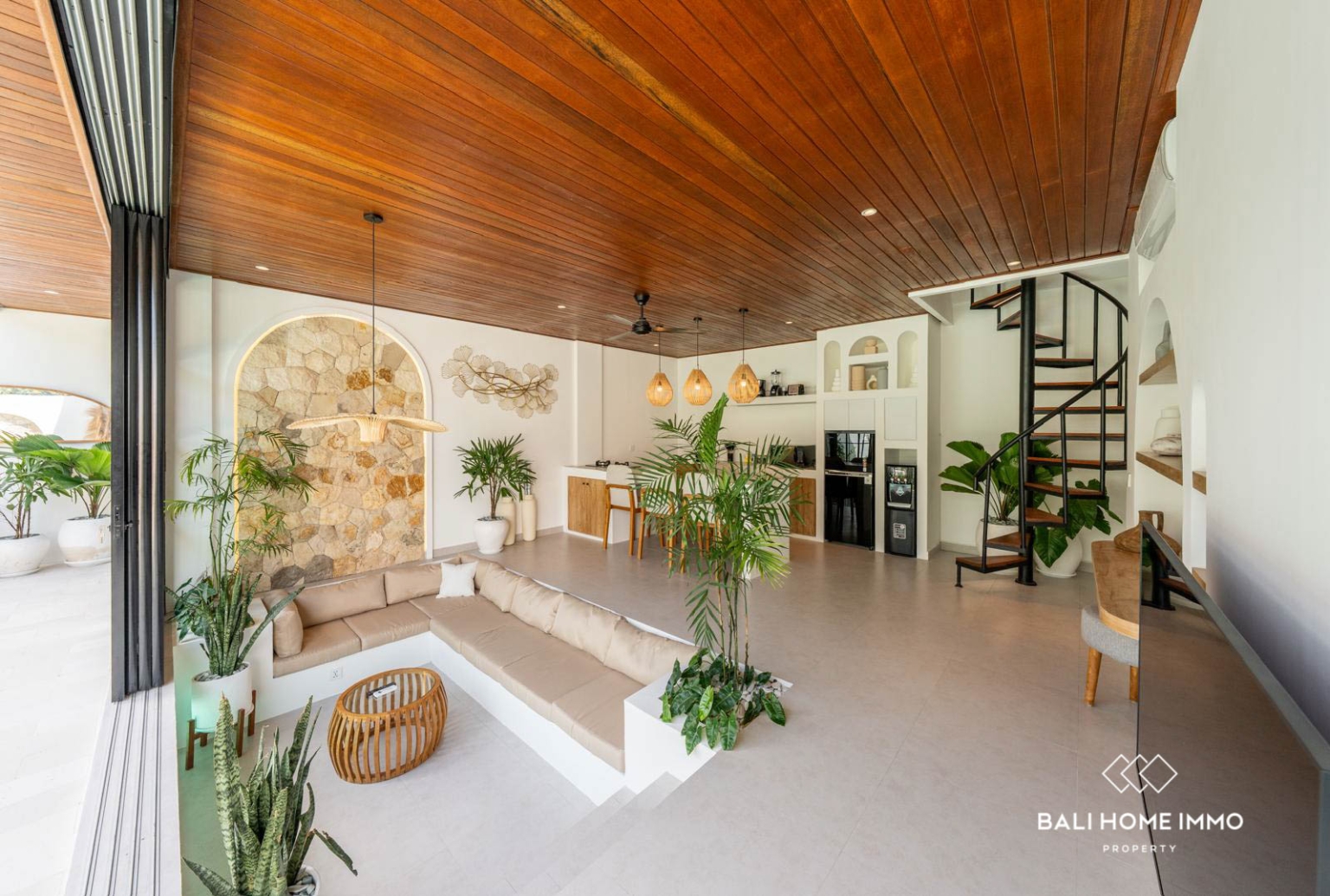 Brand New Tropical 3 Bedroom Villa For Rent in Pererenan view 3