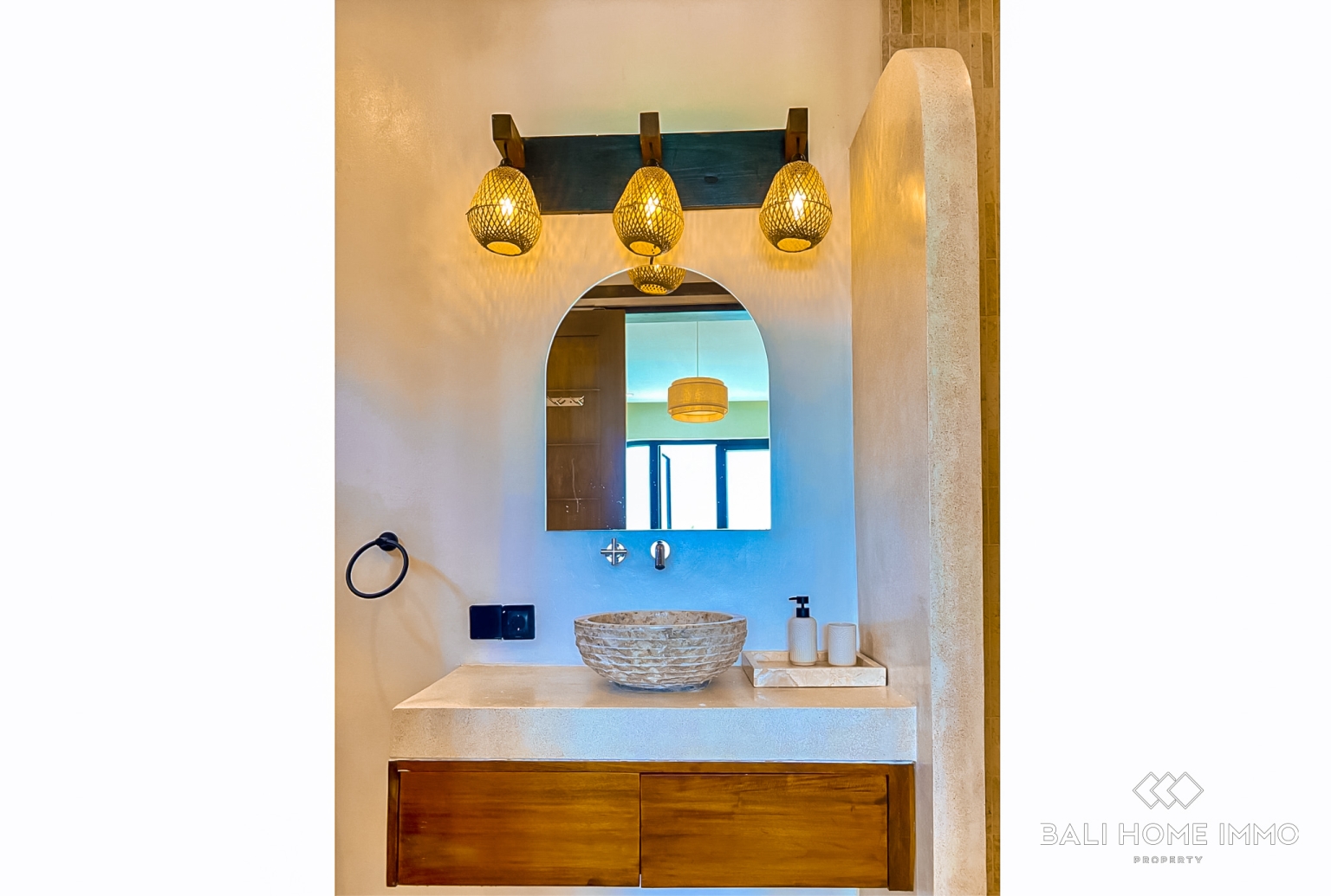 Charming 1-Bedroom Apartment for Sale Leasehold in Ungasan view 11