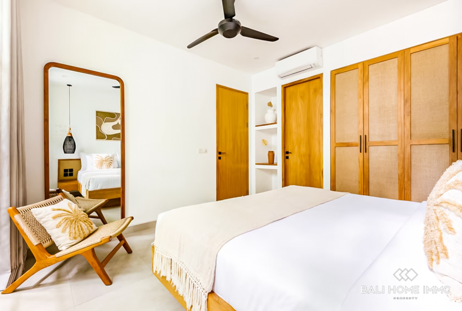 CHARMING 1 BEDROOM VILLA FOR SALE LEASEHOLD IN BINGIN view 6
