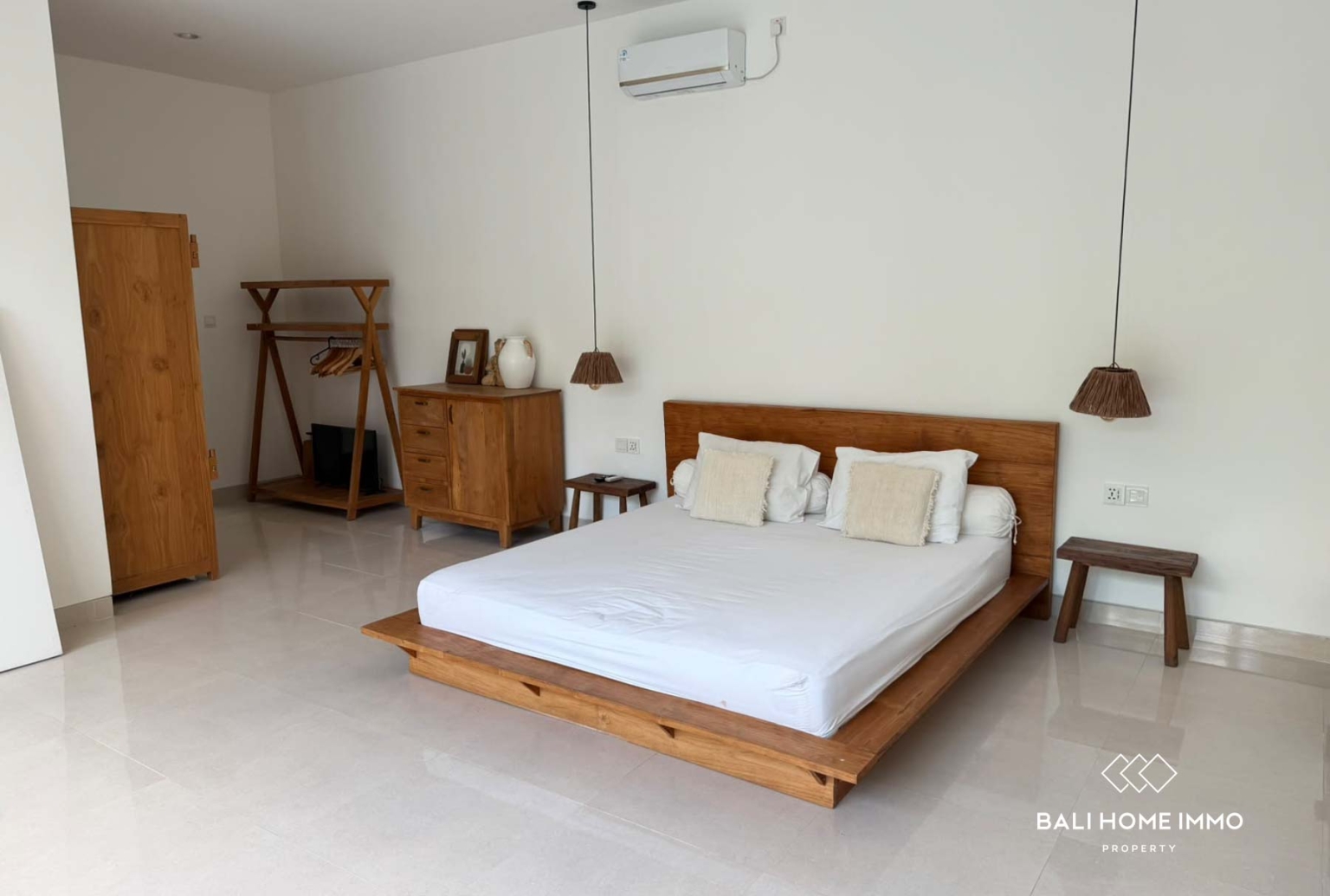 CHARMING 2 BEDROOM FOR YEARLY RENTAL in BERAWA BALI view 13