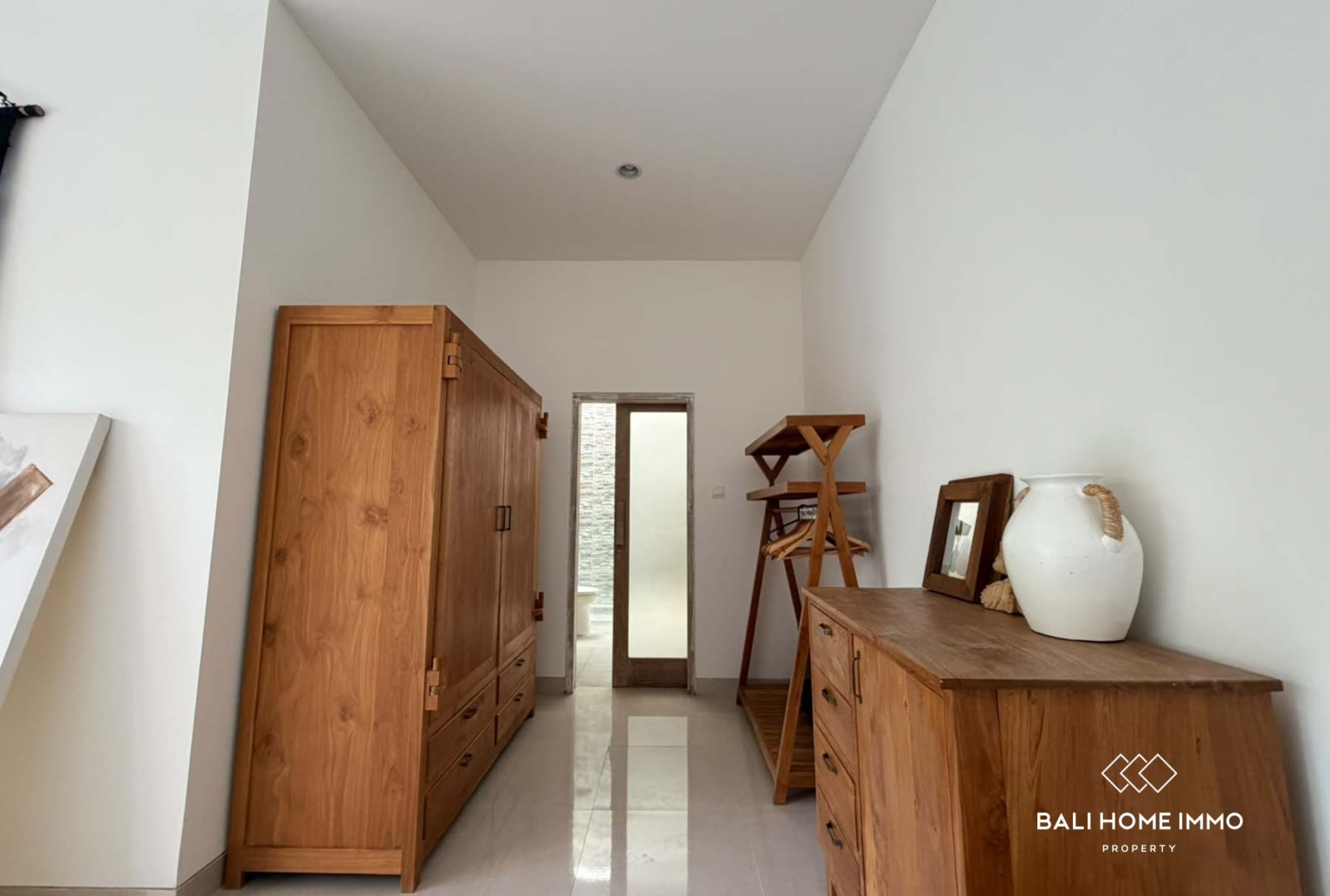 CHARMING 2 BEDROOM FOR YEARLY RENTAL in BERAWA BALI view 14