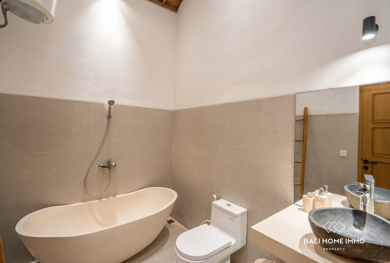 Charming 2 Bedroom Villa for Leasehold Sale in Canggu Bali view 19