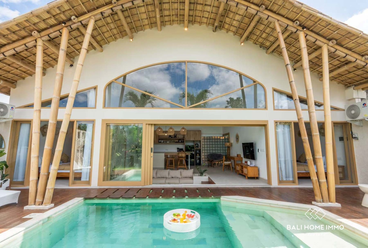 Charming 2 Bedroom Villa for Leasehold Sale in Canggu Bali view 2