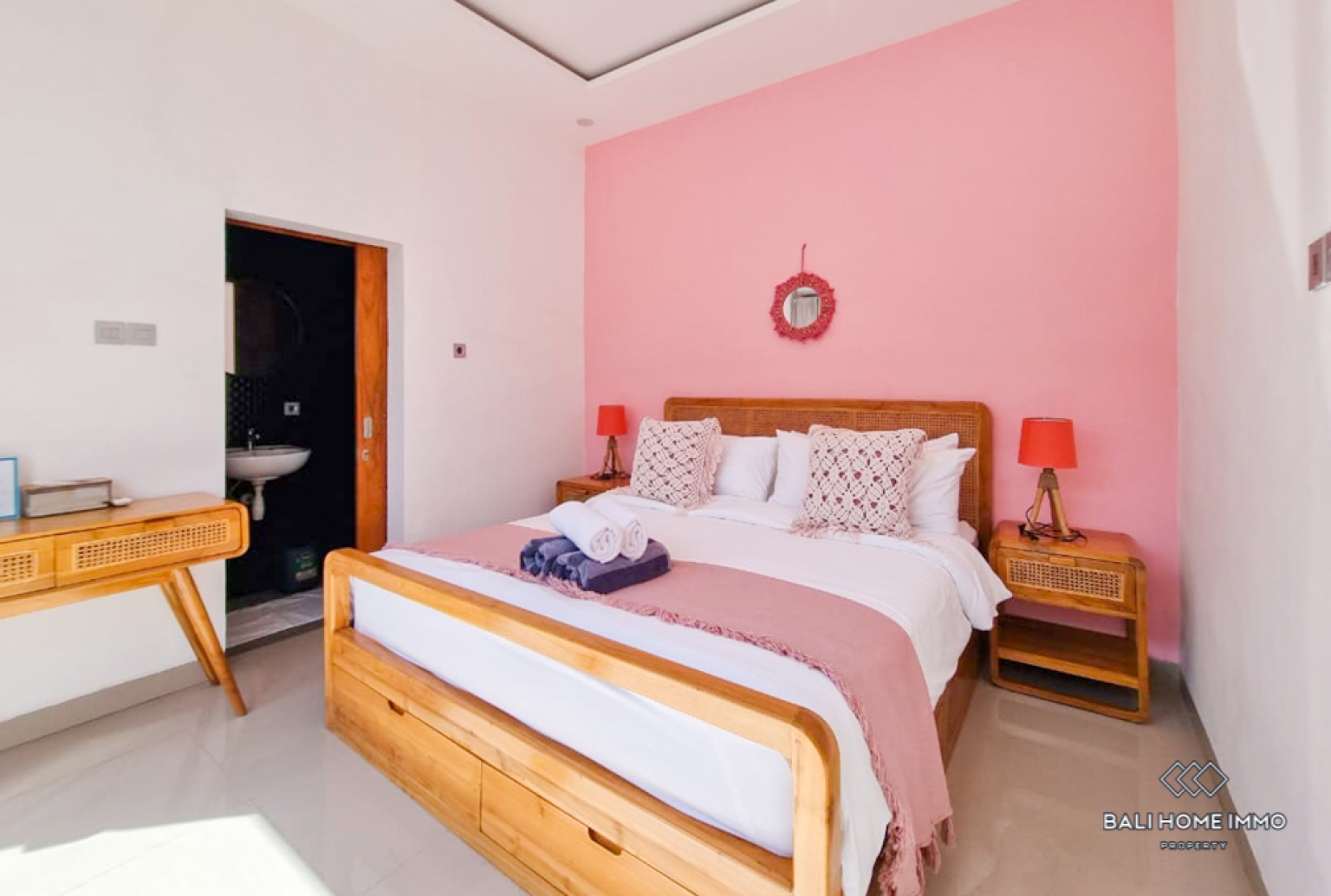 Charming 2 Bedroom Villa for Rent in Bali Seminyak Residential Side view 10