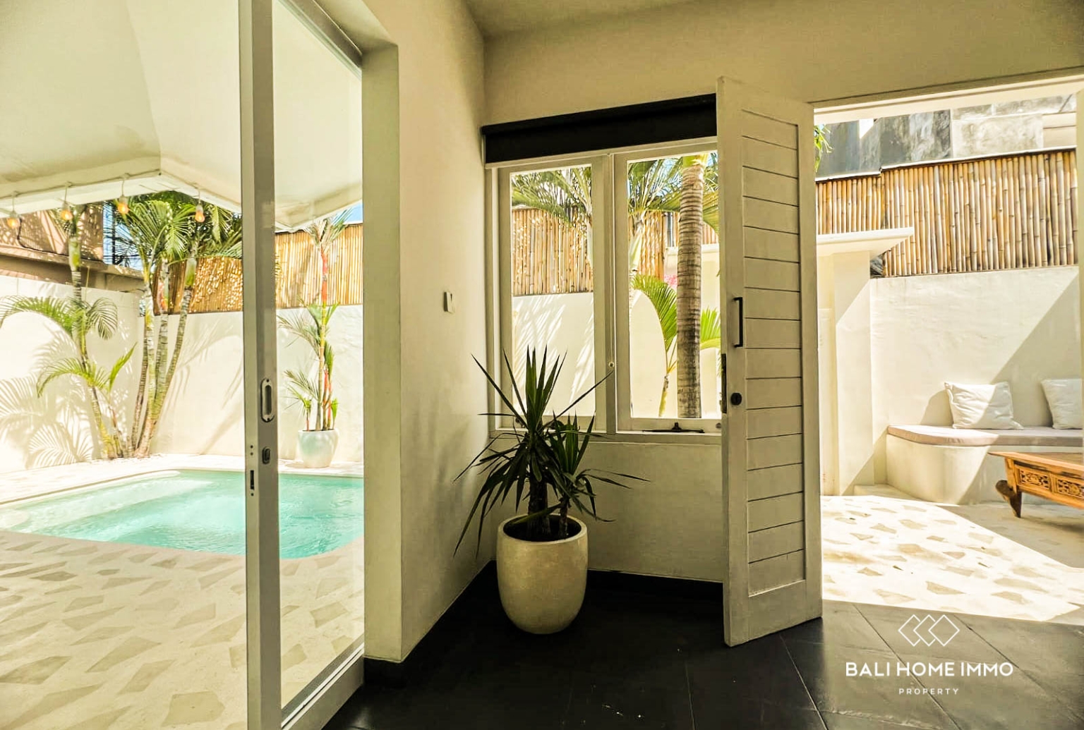 Charming 2 Bedroom Villa For Rent in Berawa view 5