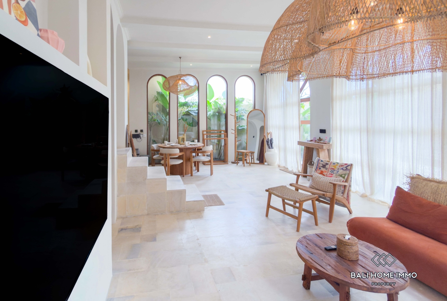 Charming 2-bedroom villa for rent in Canggu Berawa view 4