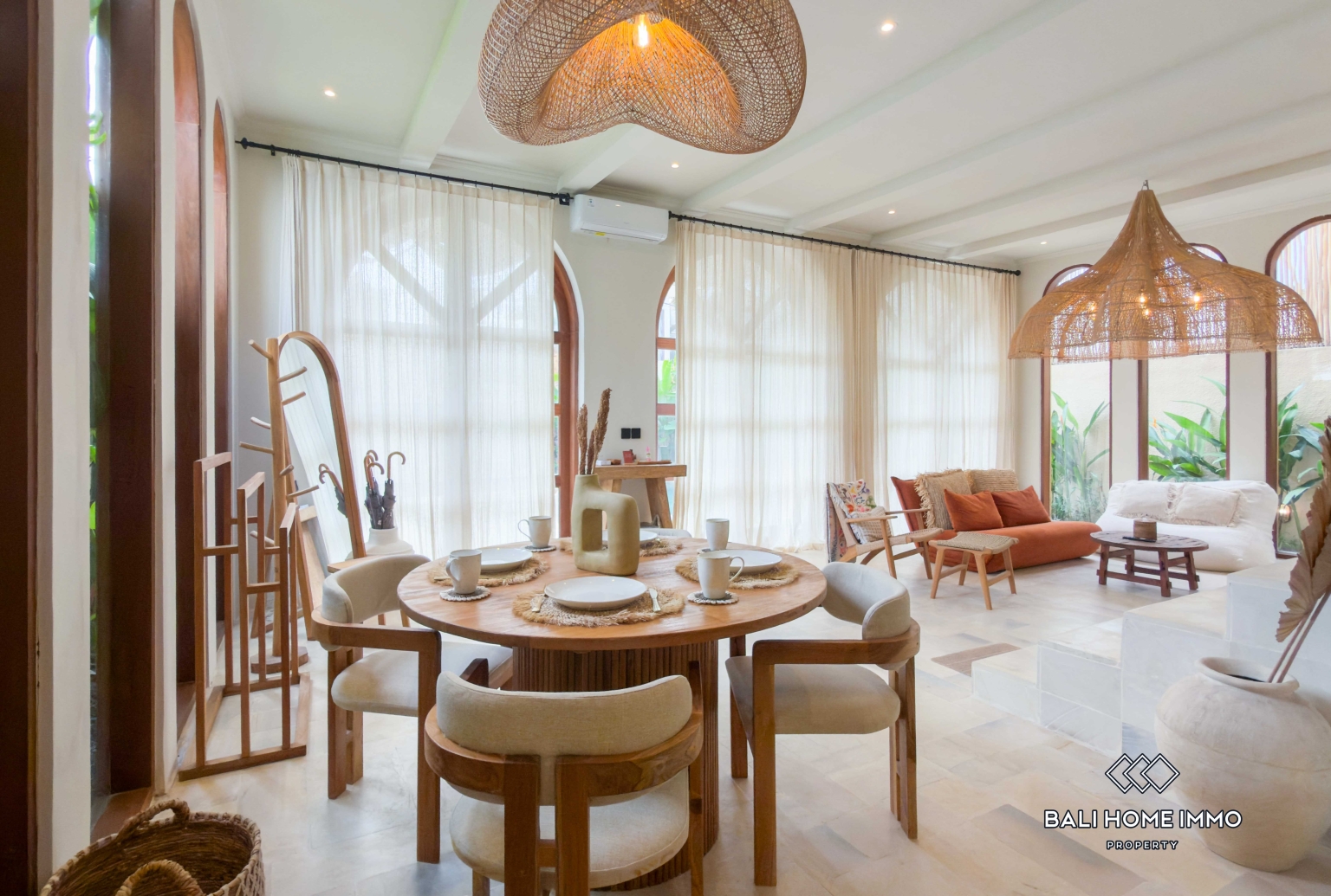 Charming 2-bedroom villa for rent in Canggu Berawa view 7