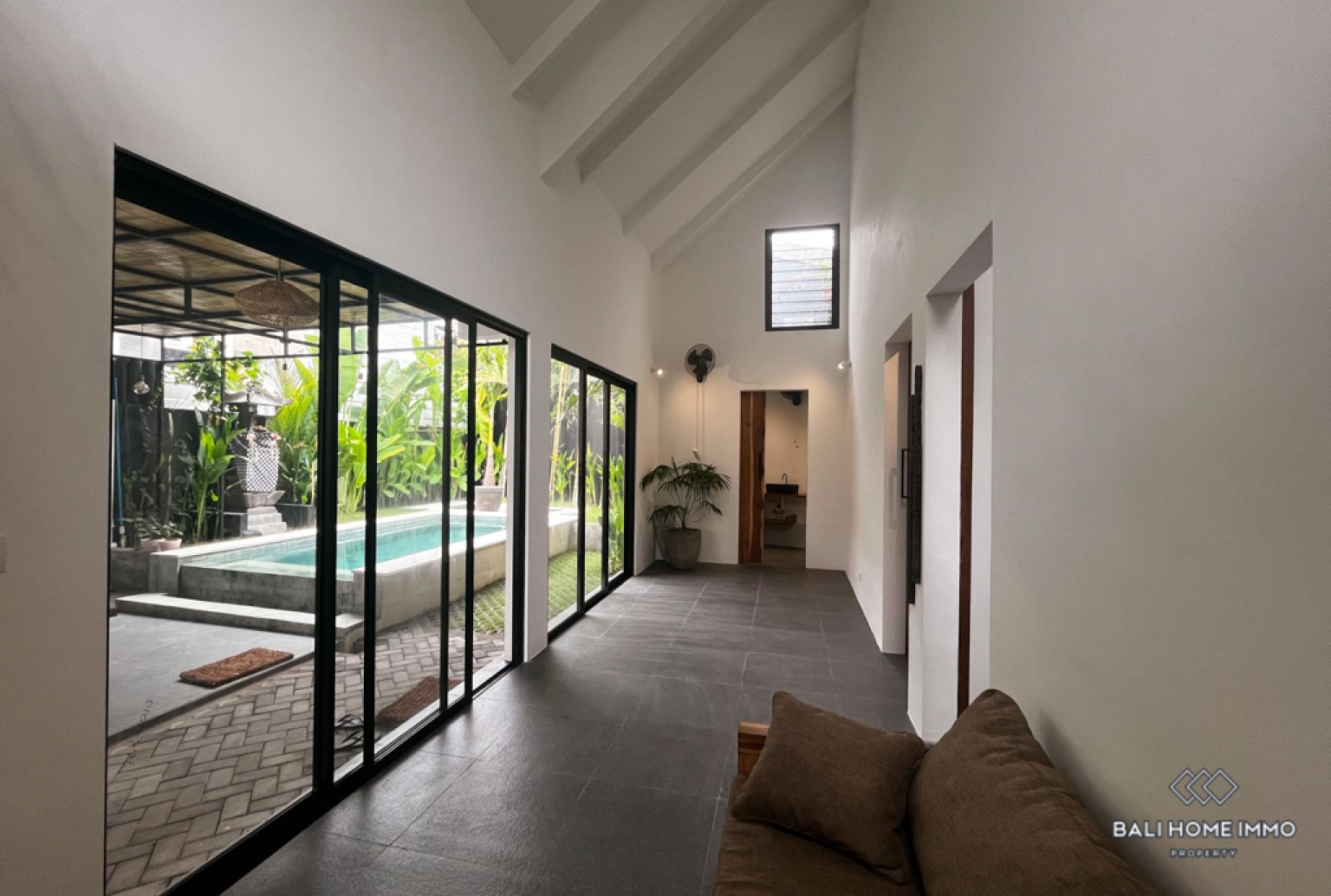 Charming 2 bedroom villa for sale and rent in Canggu Berawa view 5
