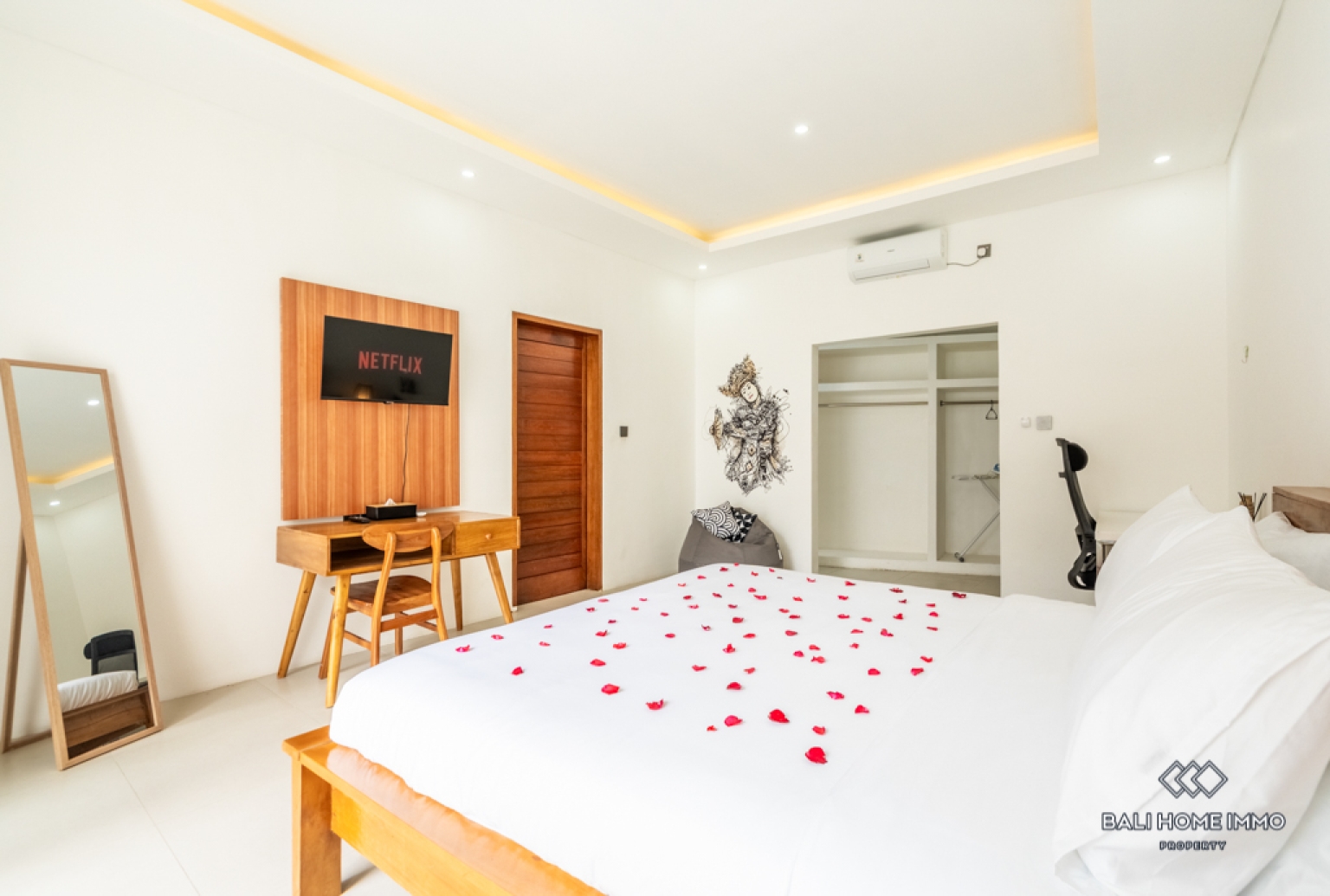 Charming 2 Bedroom Villa for Sale Freehold in Canggu Residential Side view 12
