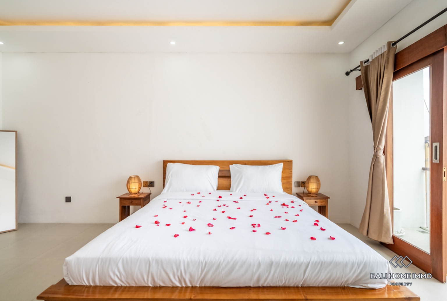 Charming 2 Bedroom Villa for Sale Freehold in Canggu Residential Side view 14