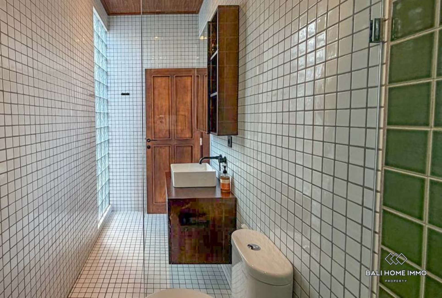 Charming 2 bedroom villa for sale in Canggu Bali view 13