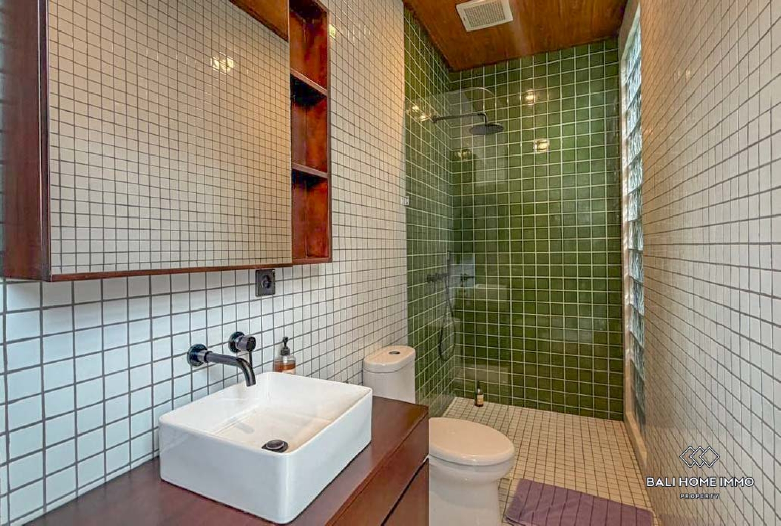 Charming 2 bedroom villa for sale in Canggu Bali view 12