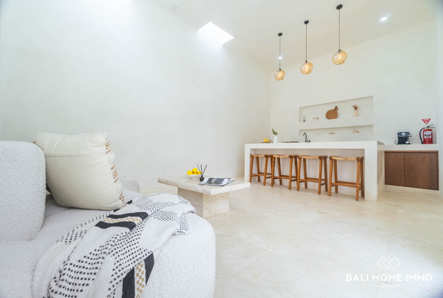 Charming 2 bedroom villa for sale in Canggu Residential side view 8