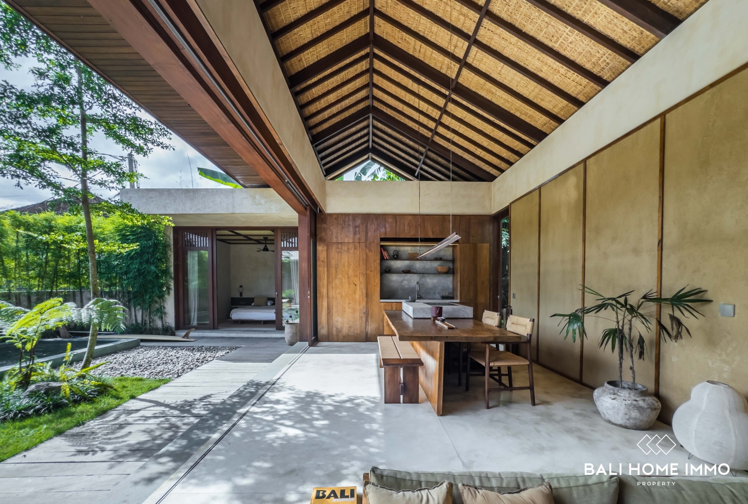 Charming 2 bedroom villa for sale in Pererenan view 6