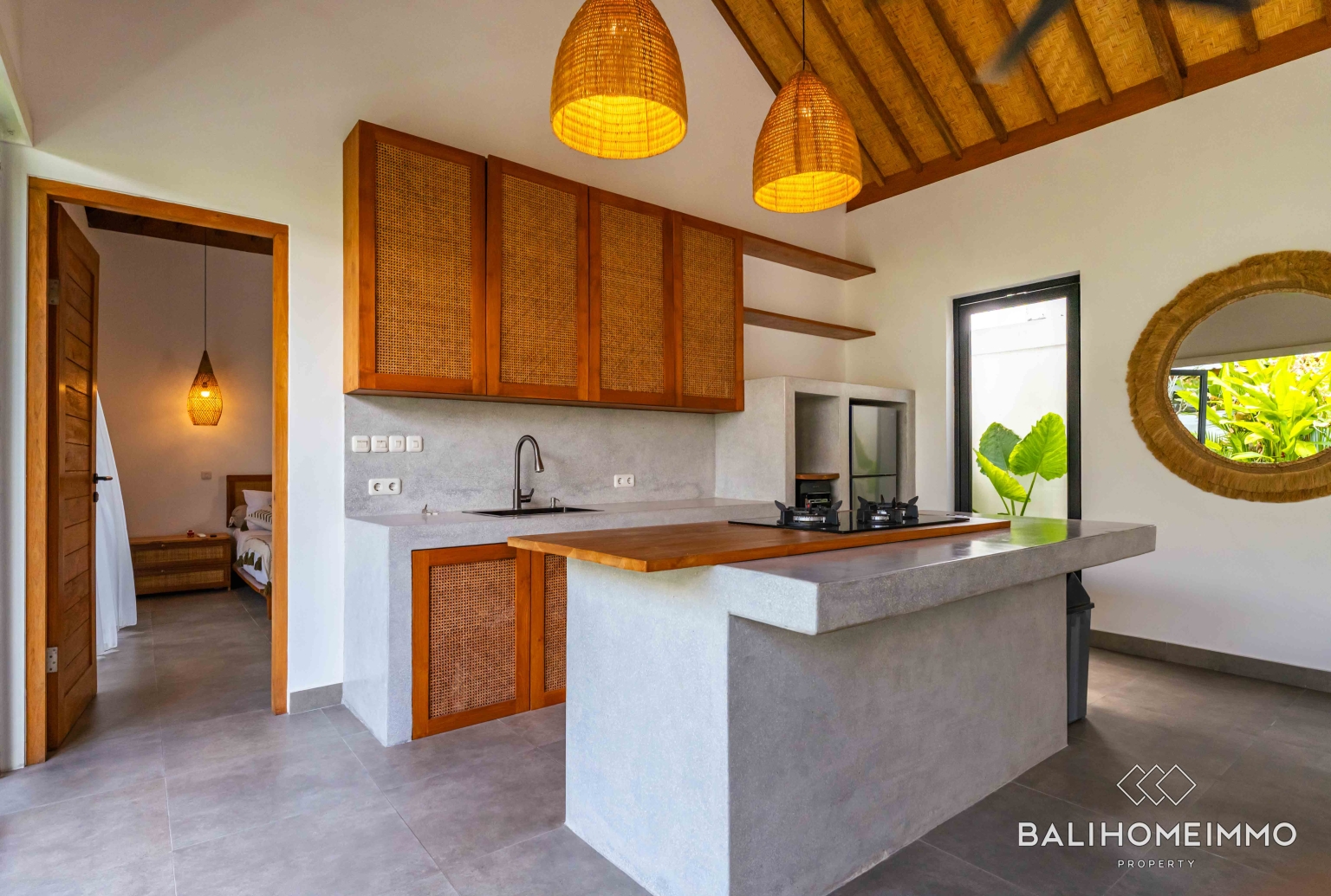 Charming 2 bedroom villa for sale in Kerobokan view 12