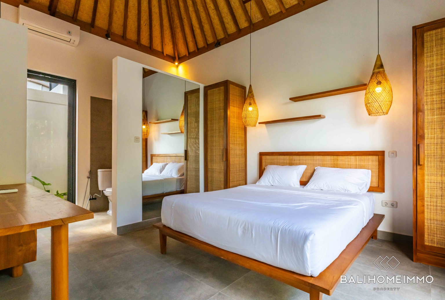 Charming 2 bedroom villa for sale in Kerobokan view 19