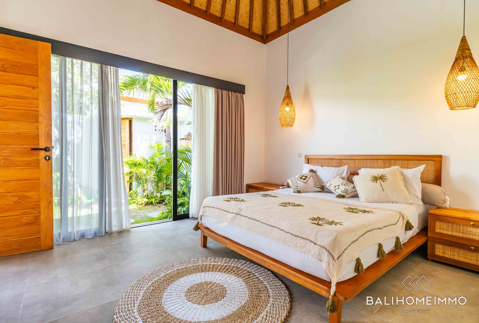 Charming 2 bedroom villa for sale in Kerobokan view 14