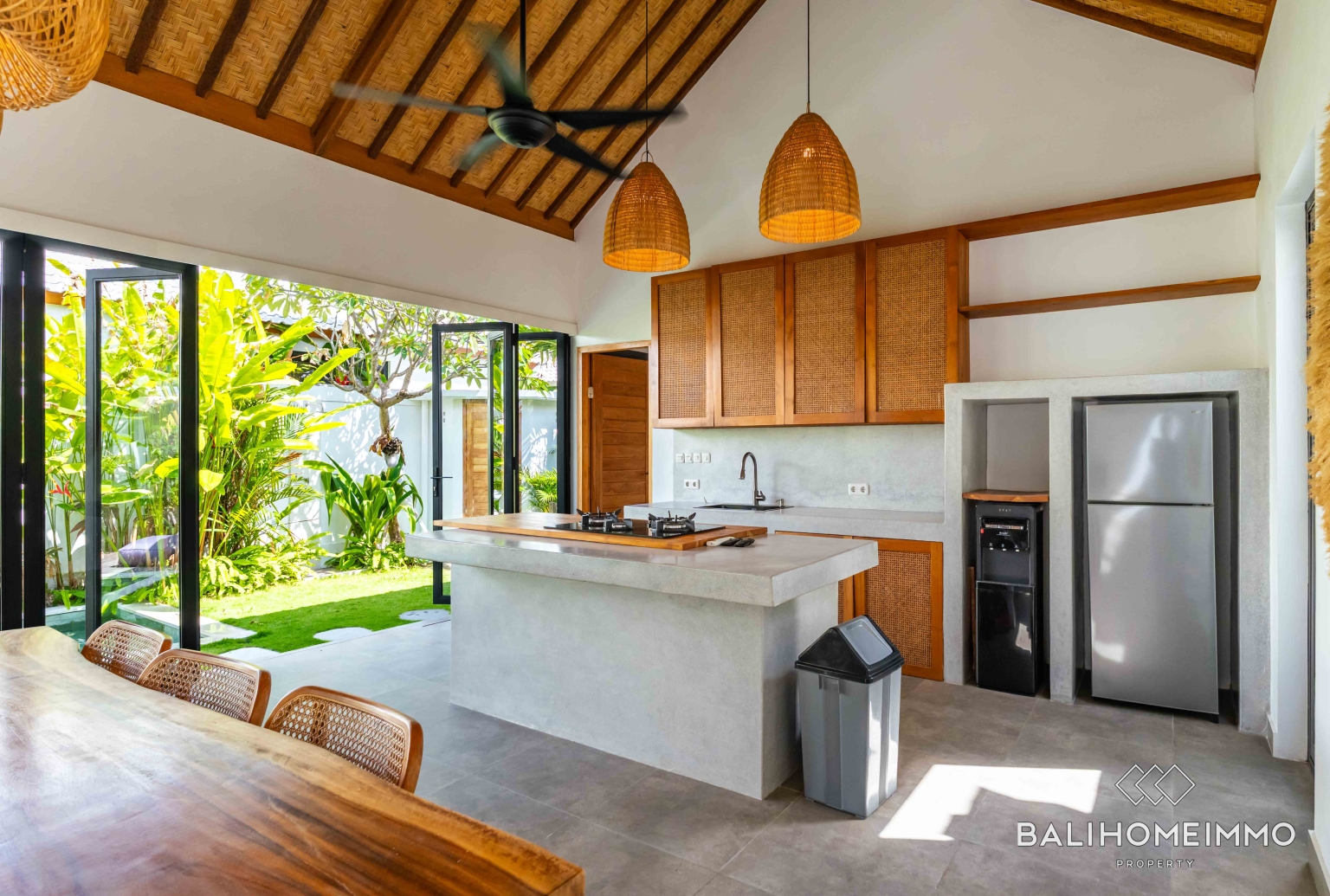 Charming 2 bedroom villa for sale in Kerobokan view 10
