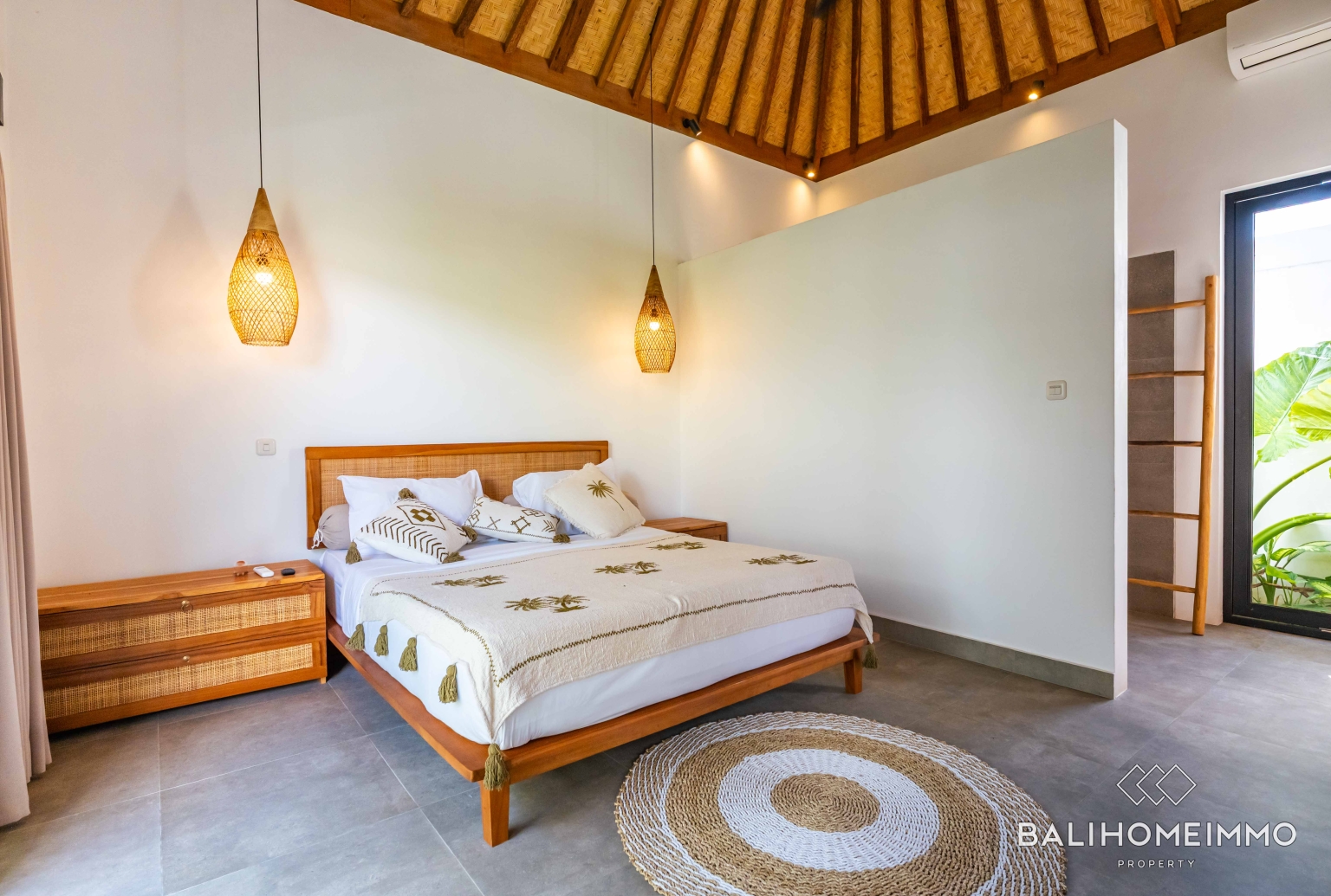 Charming 2 bedroom villa for sale in Kerobokan view 13