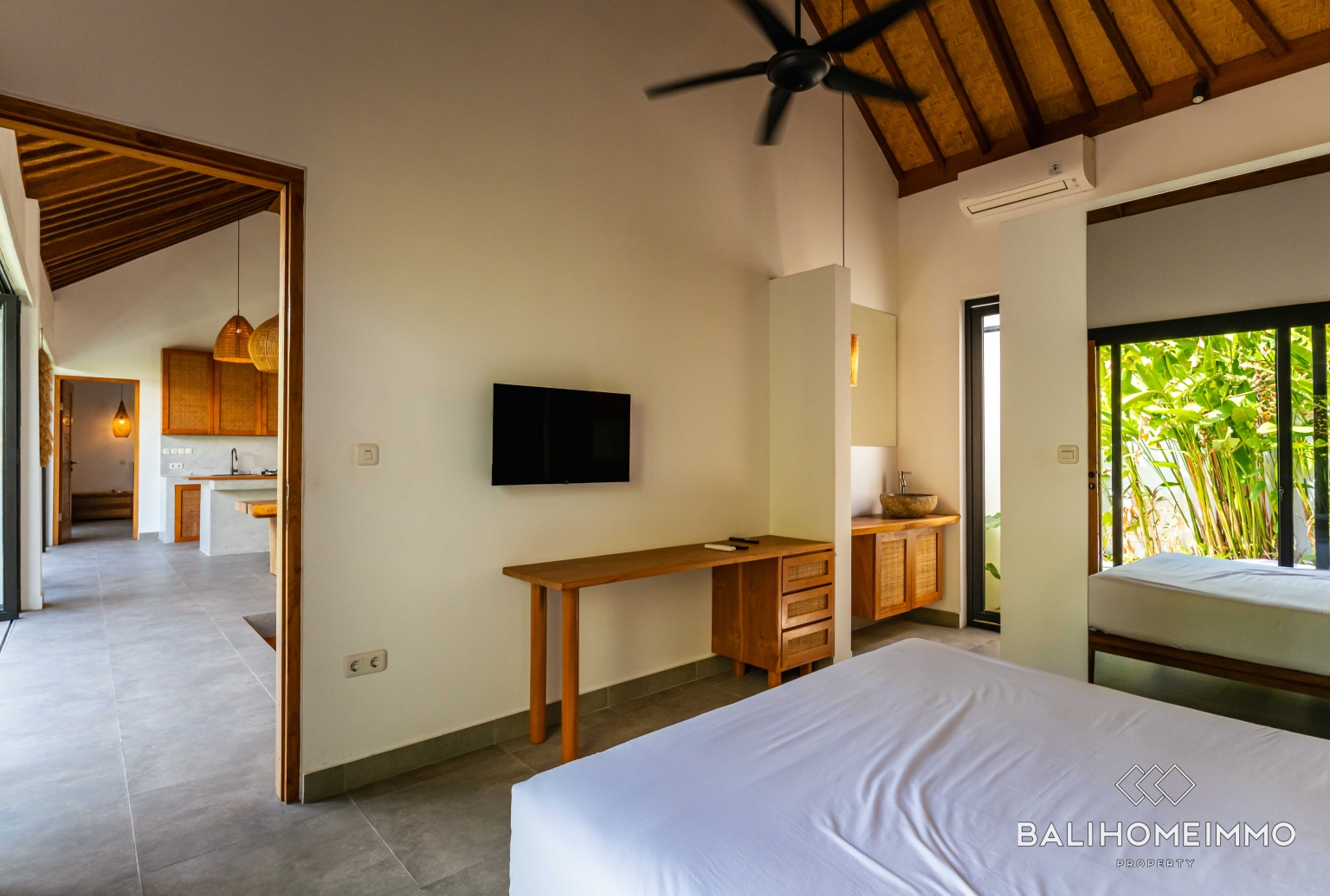 Charming 2 bedroom villa for sale in Kerobokan view 21