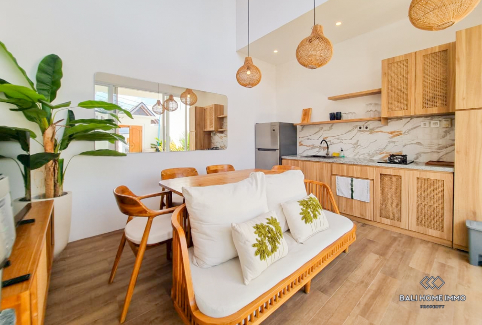 Charming 2 Bedroom Villa for Sale Leasehold in Bali Kerobokan view 4