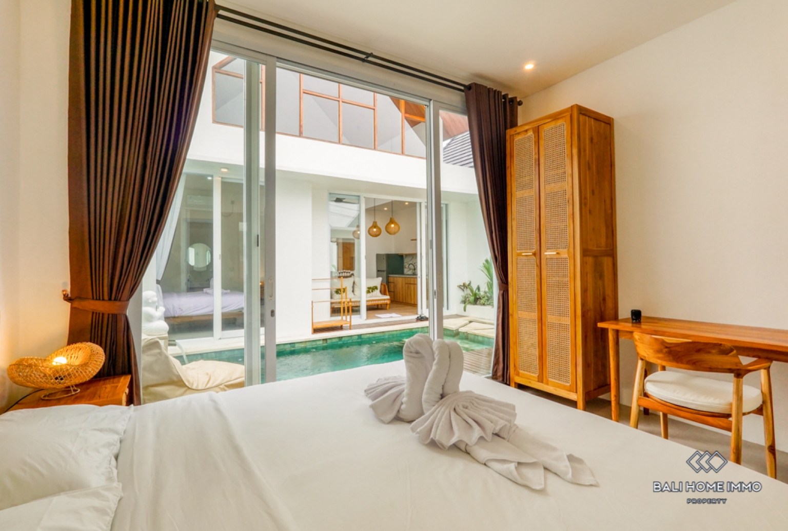 Villa Menawan 2 Kamar Dijual dengan Status Hak Sewa di Kerobokan, Bali view 7