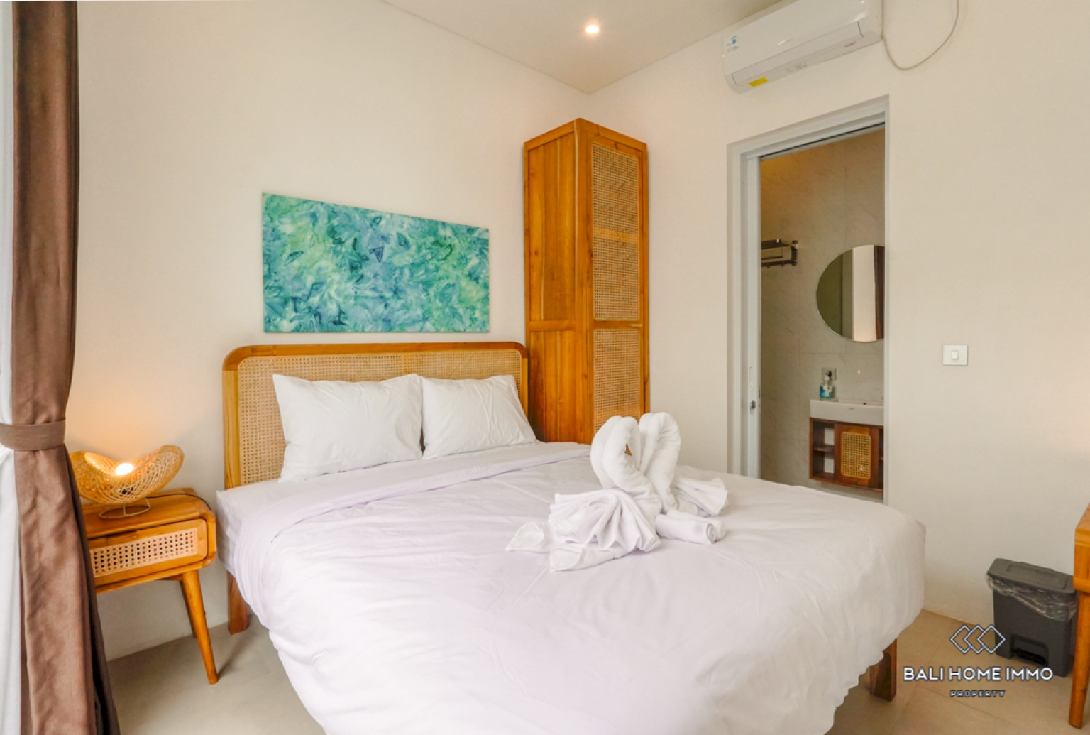 Villa Menawan 2 Kamar Dijual dengan Status Hak Sewa di Kerobokan, Bali view 10