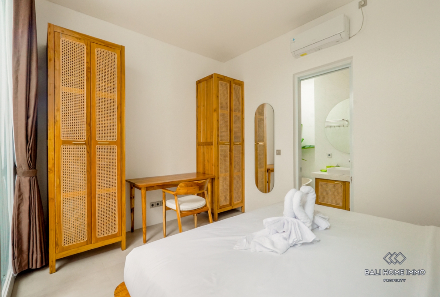 Villa Menawan 2 Kamar Dijual dengan Status Hak Sewa di Kerobokan, Bali view 11