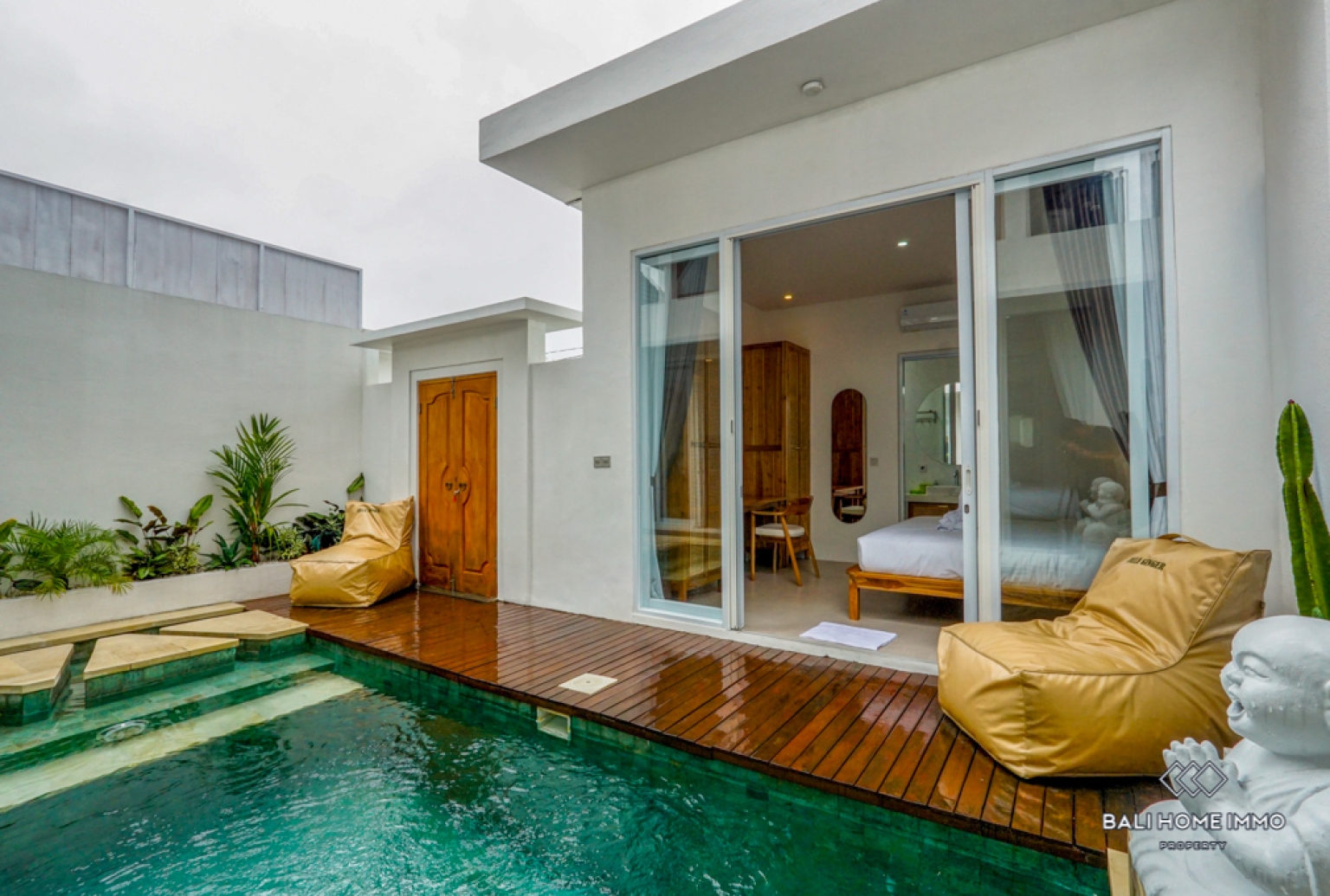 Villa Menawan 2 Kamar Dijual dengan Status Hak Sewa di Kerobokan, Bali view 17