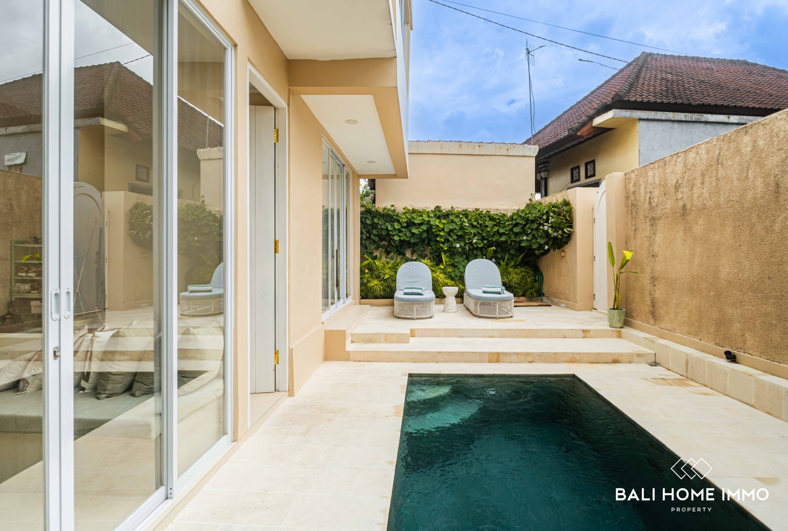 Charmante villa de 2 chambres à vendre en bail emphytéotique à Bali, côté nord de Pererenan view 3