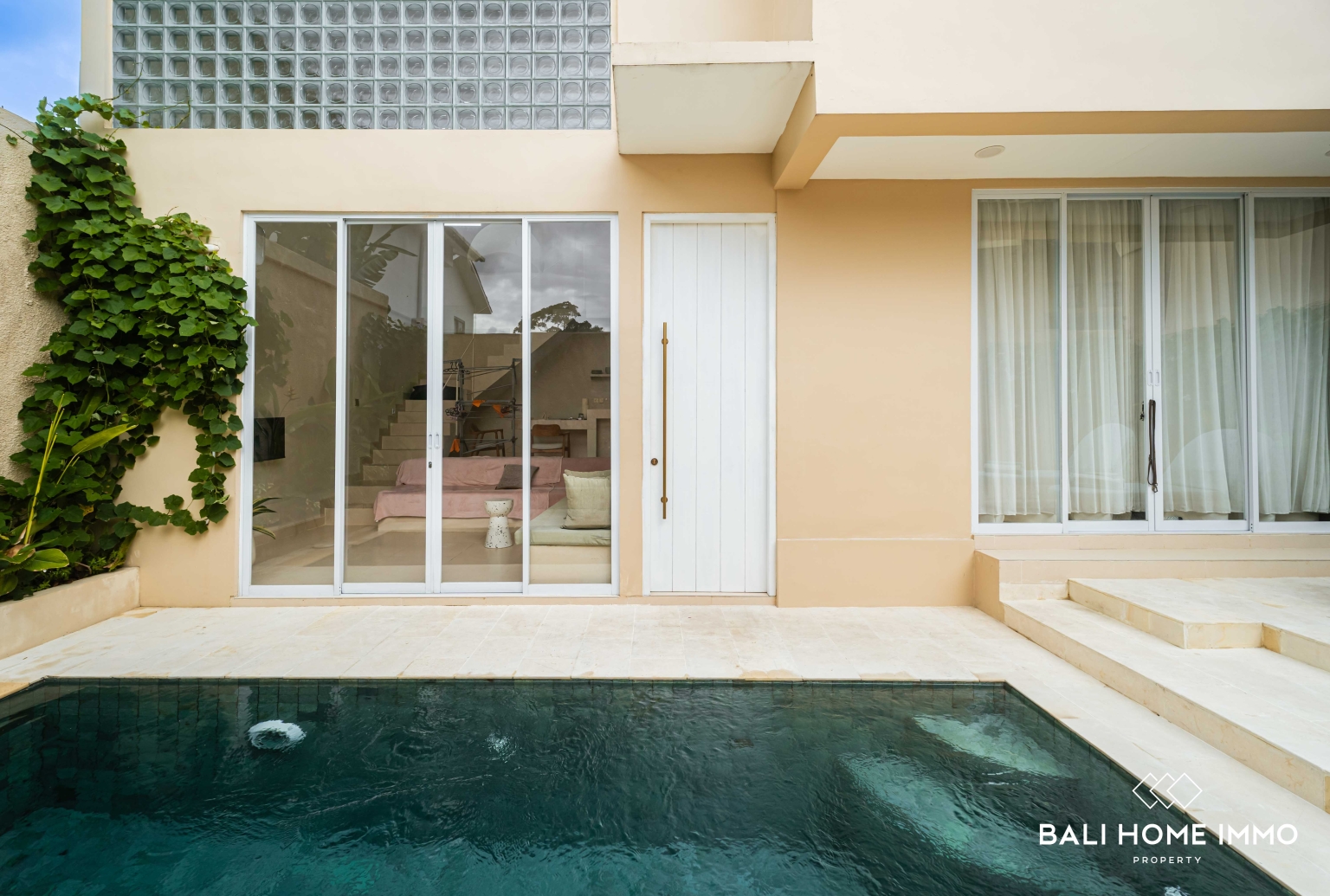 Charmante villa de 2 chambres à vendre en bail emphytéotique à Bali, côté nord de Pererenan view 2