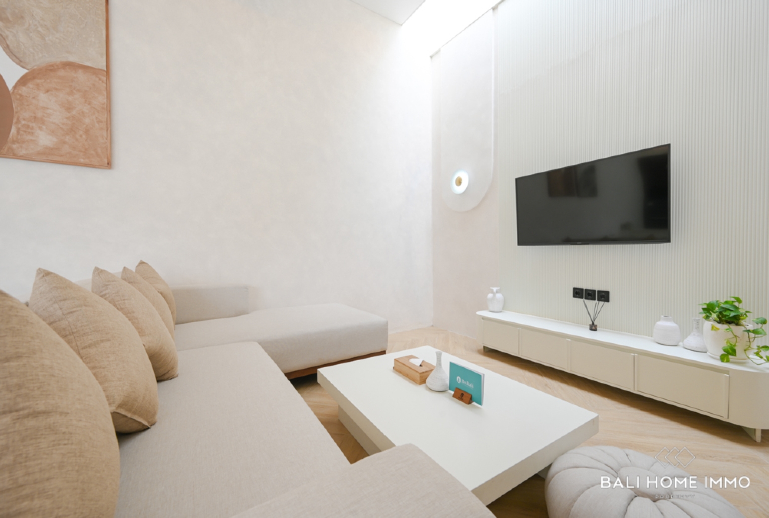CHARMING 2 BEDROOM VILLA FOR SALE LEASEHOLD IN BINGIN view 3