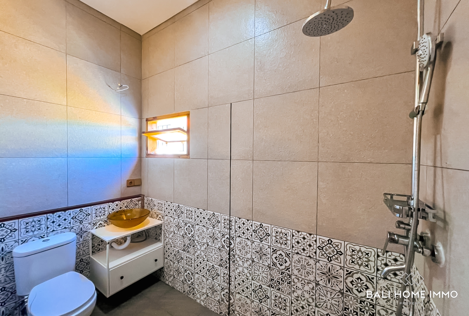 Charming 2 Bedroom Villa for Sale Leasehold and Freehold Near Pandawa Beach view 18