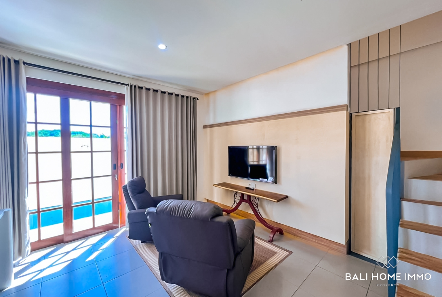 Charming 2 Bedroom Villa for Sale Leasehold and Freehold Near Pandawa Beach view 4