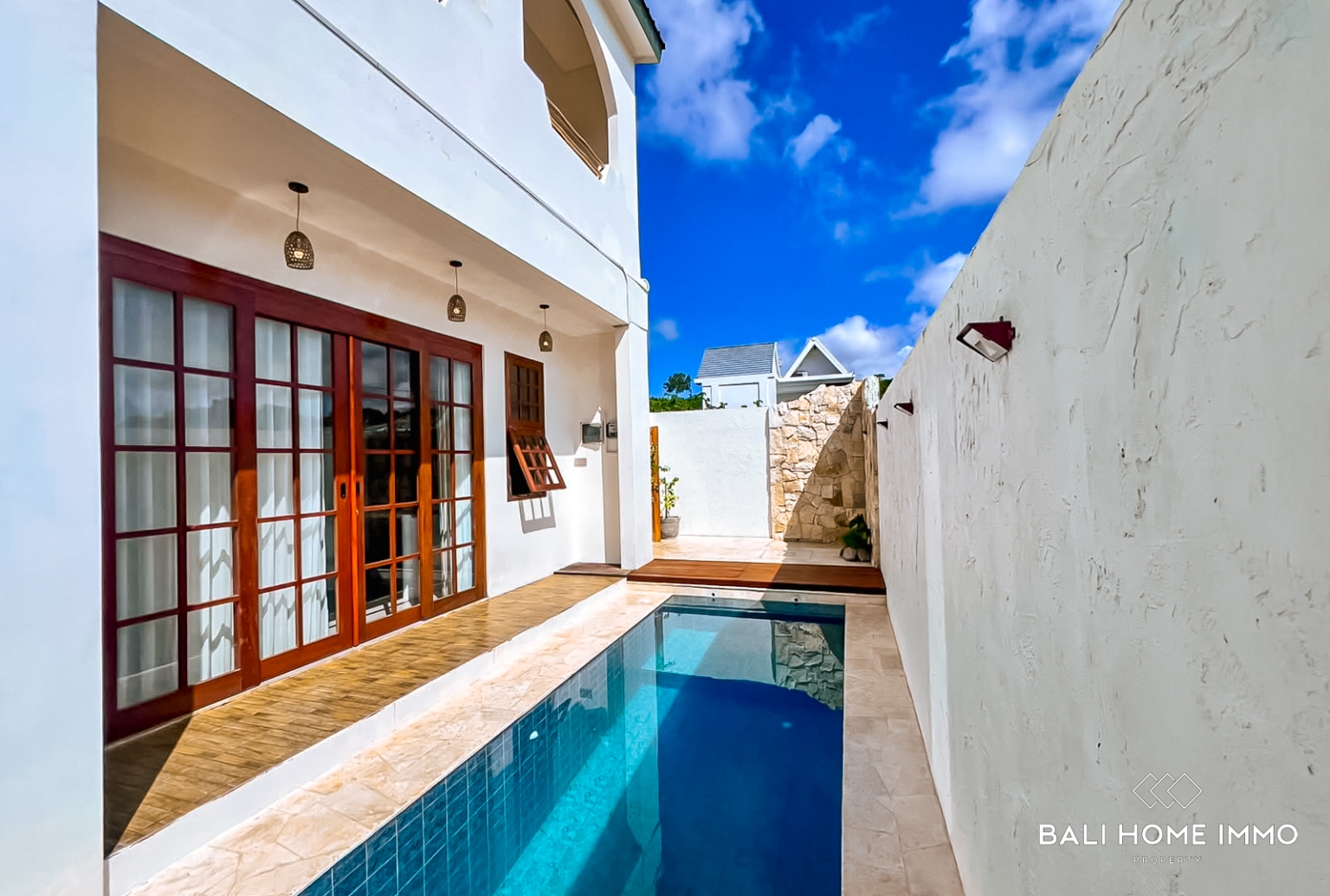 Charming 2 Bedroom Villa for Sale Leasehold and Freehold Near Pandawa Beach view 2