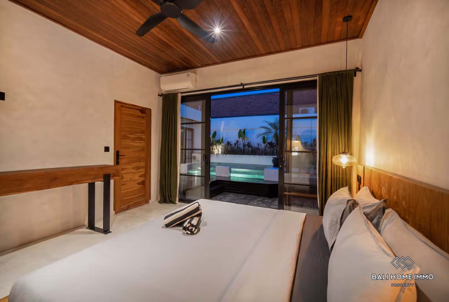 Charming 2 Bedrooms villa for sale leasehold in Bali - Canggu Berawa view 15