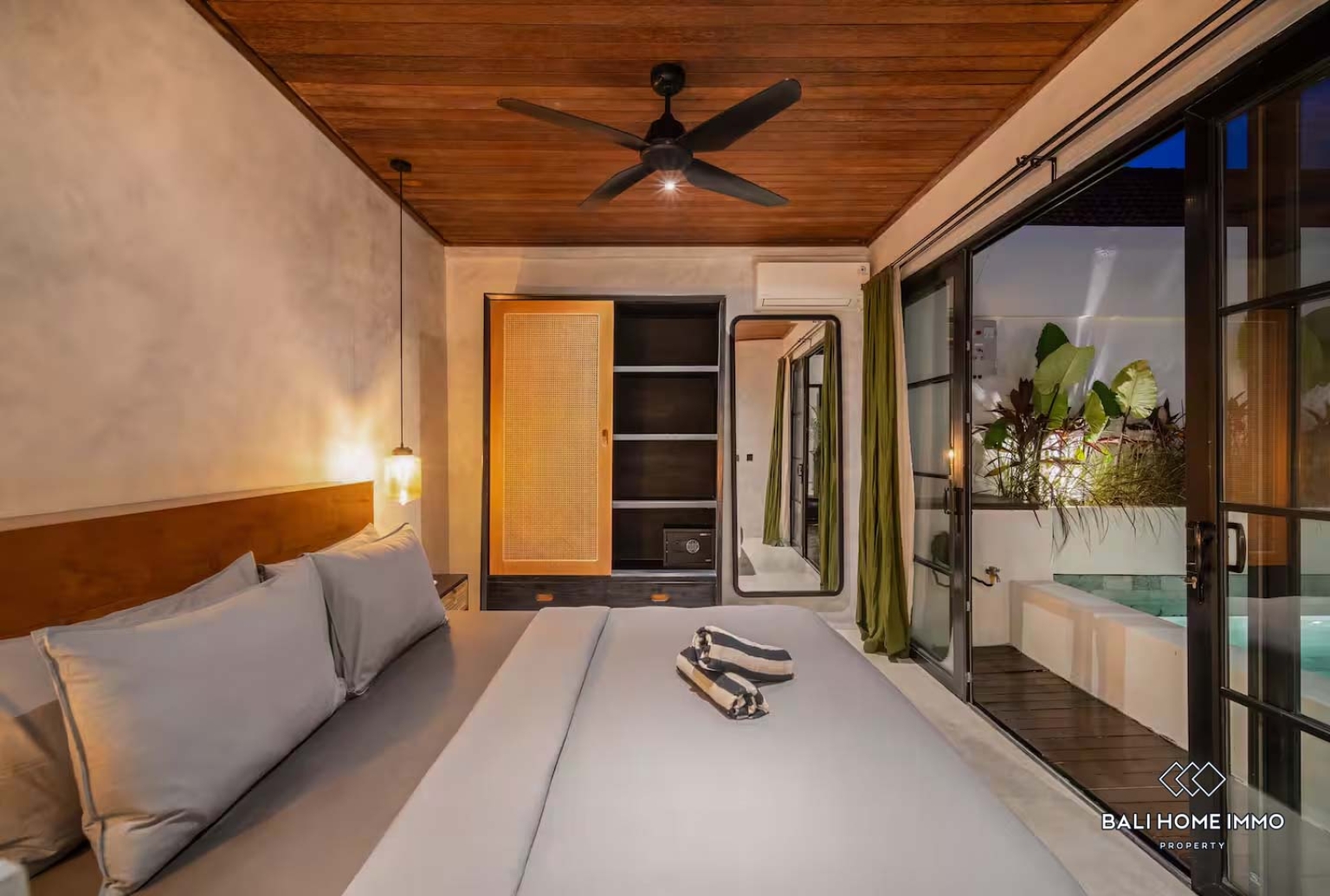 Charming 2 Bedrooms villa for sale leasehold in Bali - Canggu Berawa view 11